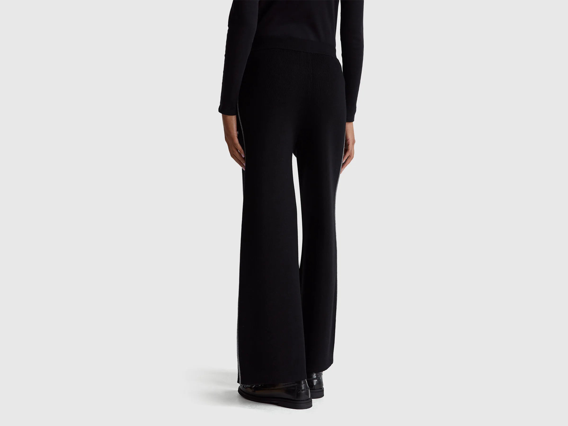 Benetton_Black_Palazzo Trousers in Viscose Blend_17Q3DF013_100_03