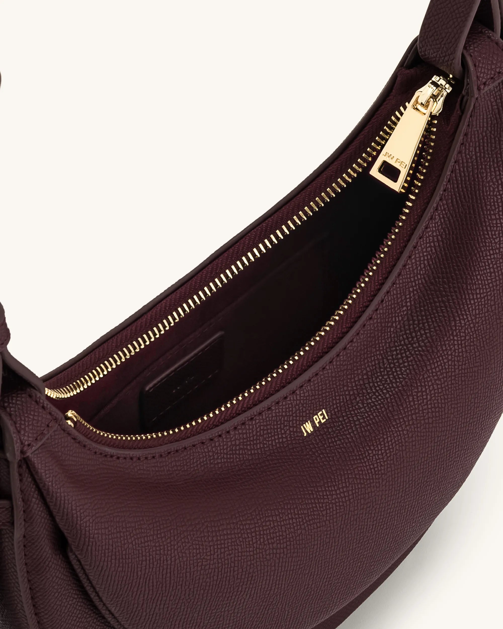 JW PEI_Claret_Sharon Crossbody Bags_1C131-4_Claret_04