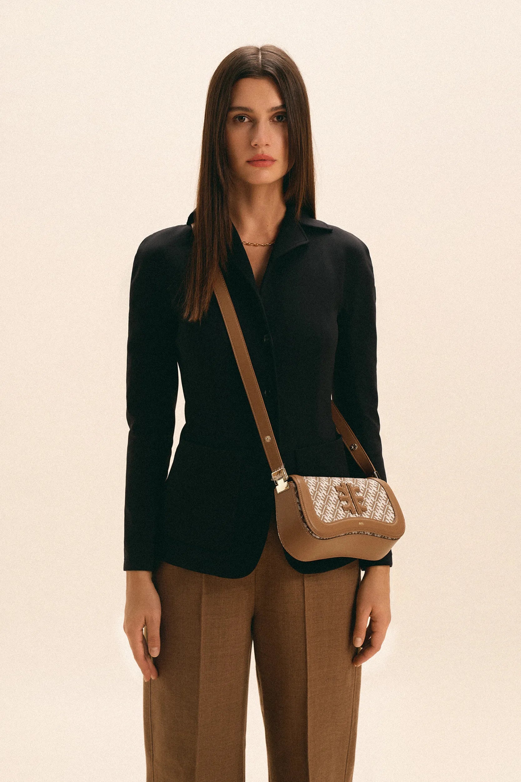 JW PEI_Brown_Fei Joy Shoulder Bags_1C56-32_Brown_07