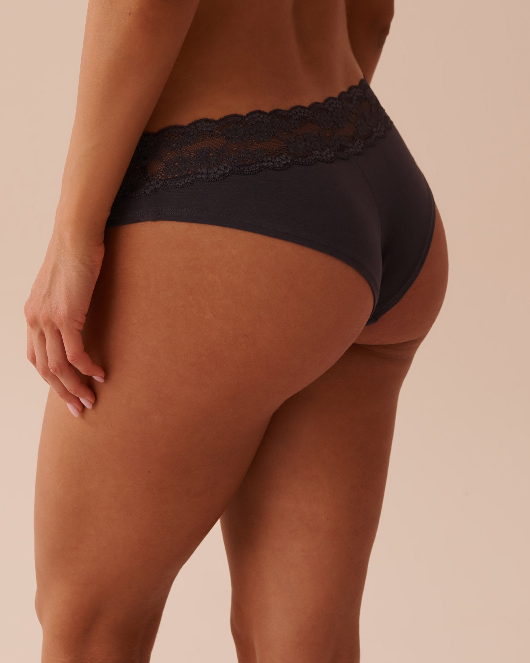 Cotton and Lace Band Cheeky Briefs_20100469_00049_02