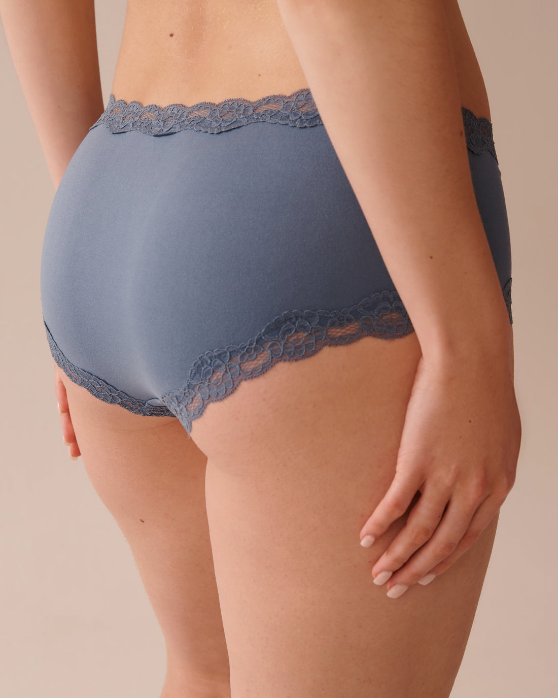 La Vie en Rose_Super Soft Lace Trim Boyleg Panty_20100604_40223_02