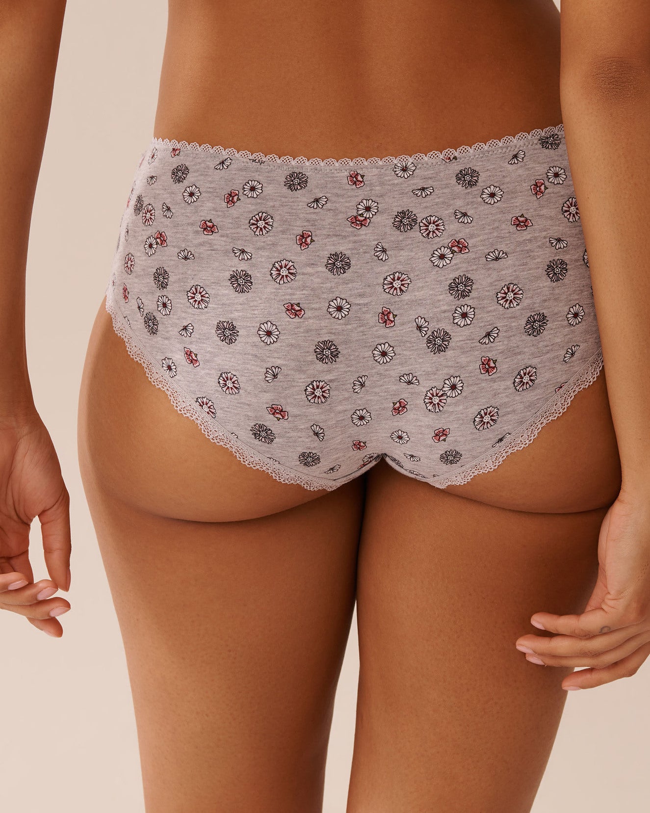 La Vie en Rose_Comfy Grey Mix Flowers_Cotton and Lace Detail Hiphugger Panty_20100624_P00441_02