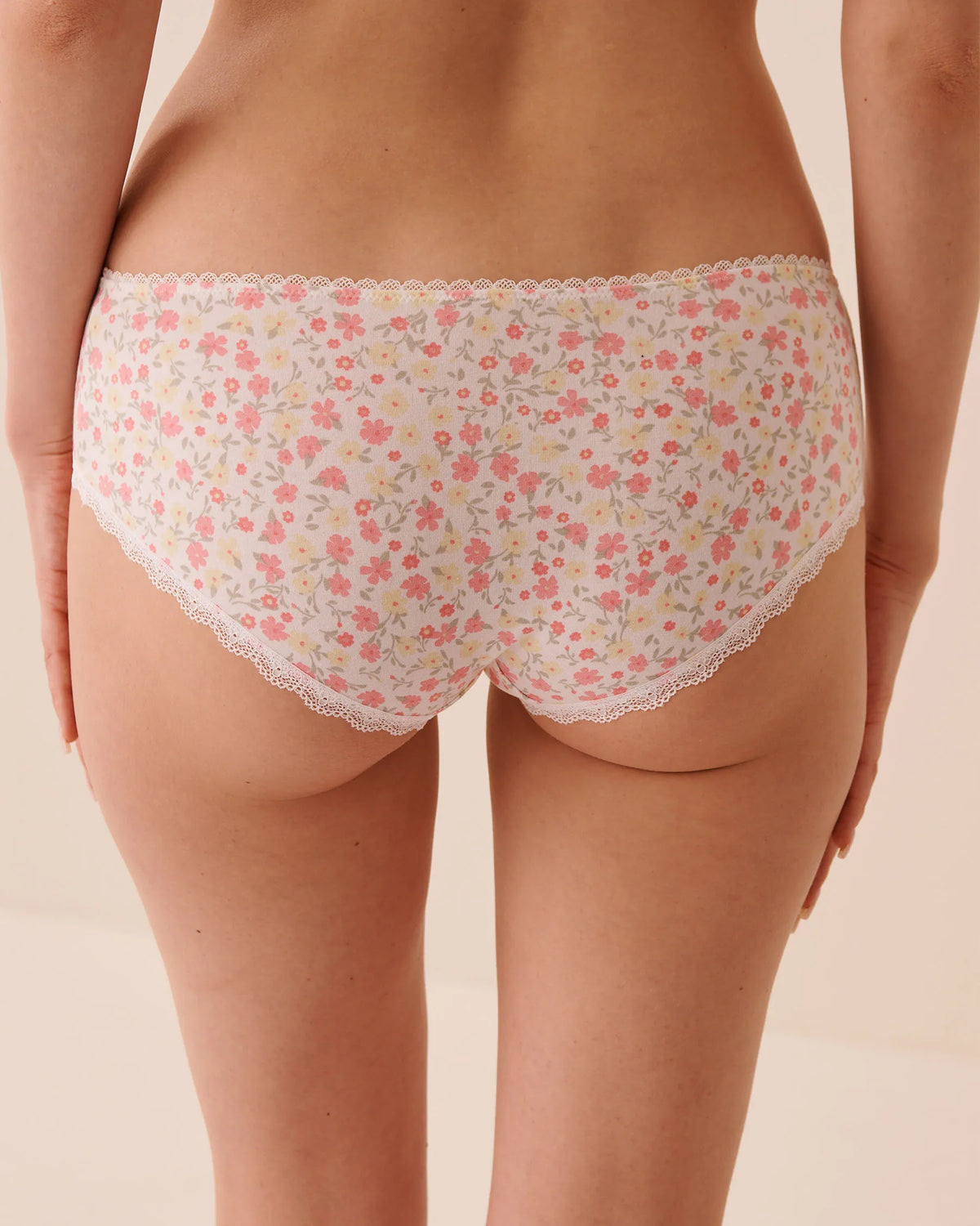 La Vie en Rose Snow White Pink Ditsy Women Cotton and Lace Detail Hiphugger Panty SKU: 20100729_P10588 Image 02