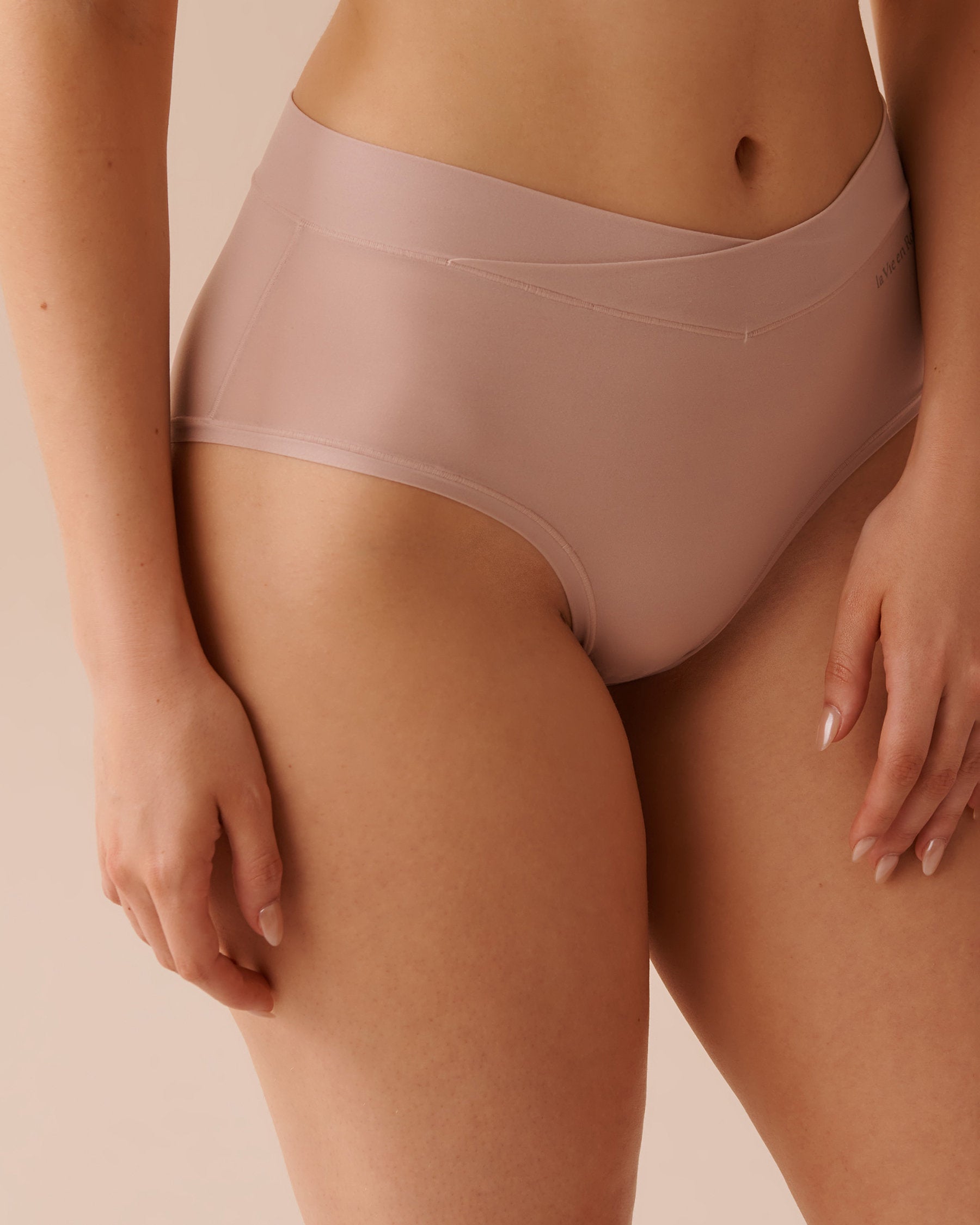 High Waist Bikini Briefs_20200501_00010_01