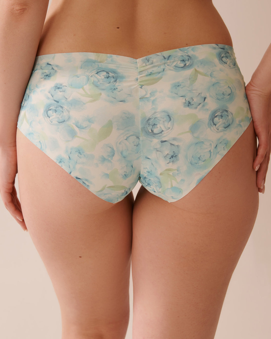 La Vie en Rose_Microfiber Invisible Hiphugger Panty_20200609_P10495_02