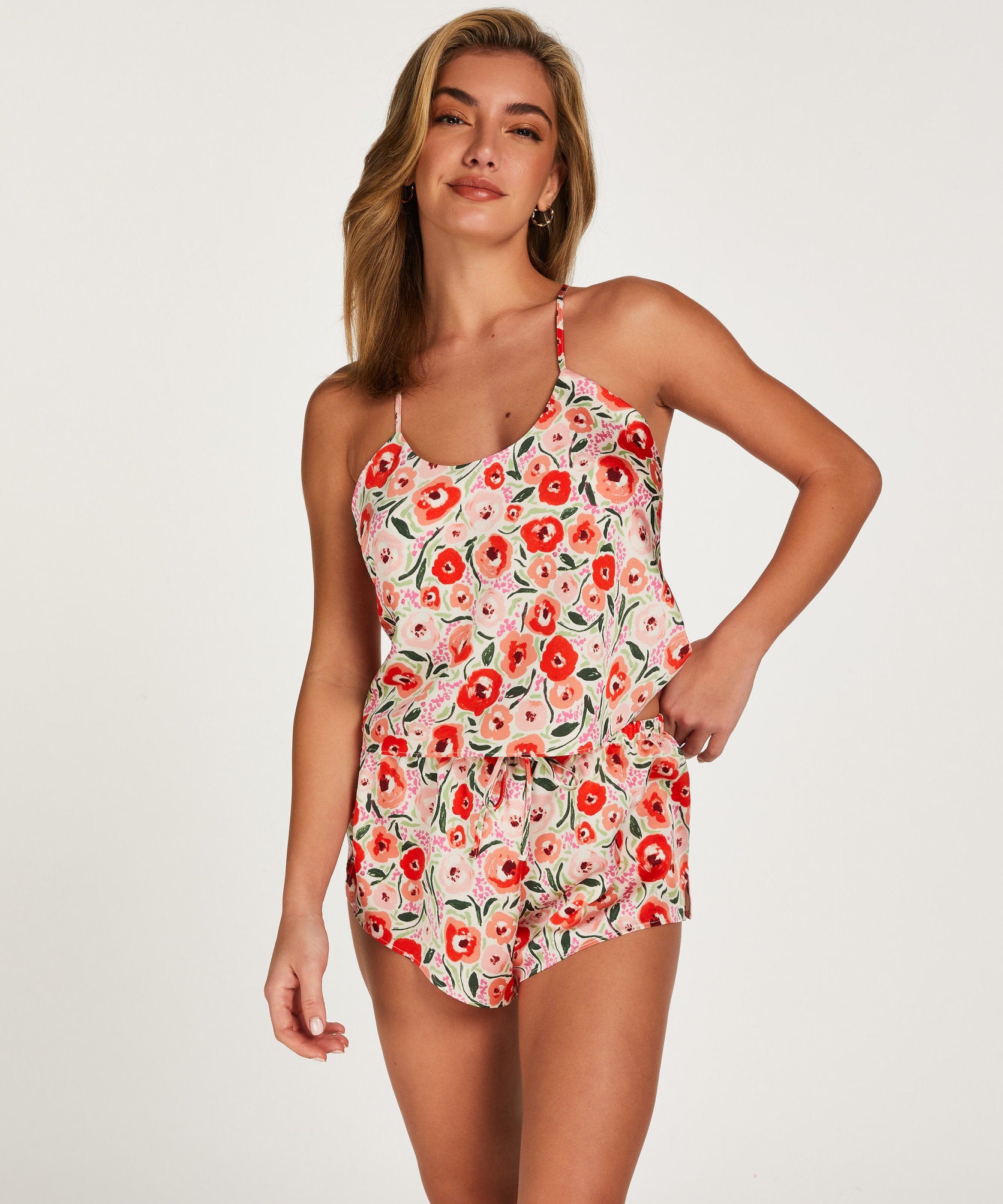 Short Satin Funky Floral_202326_Pristine_01