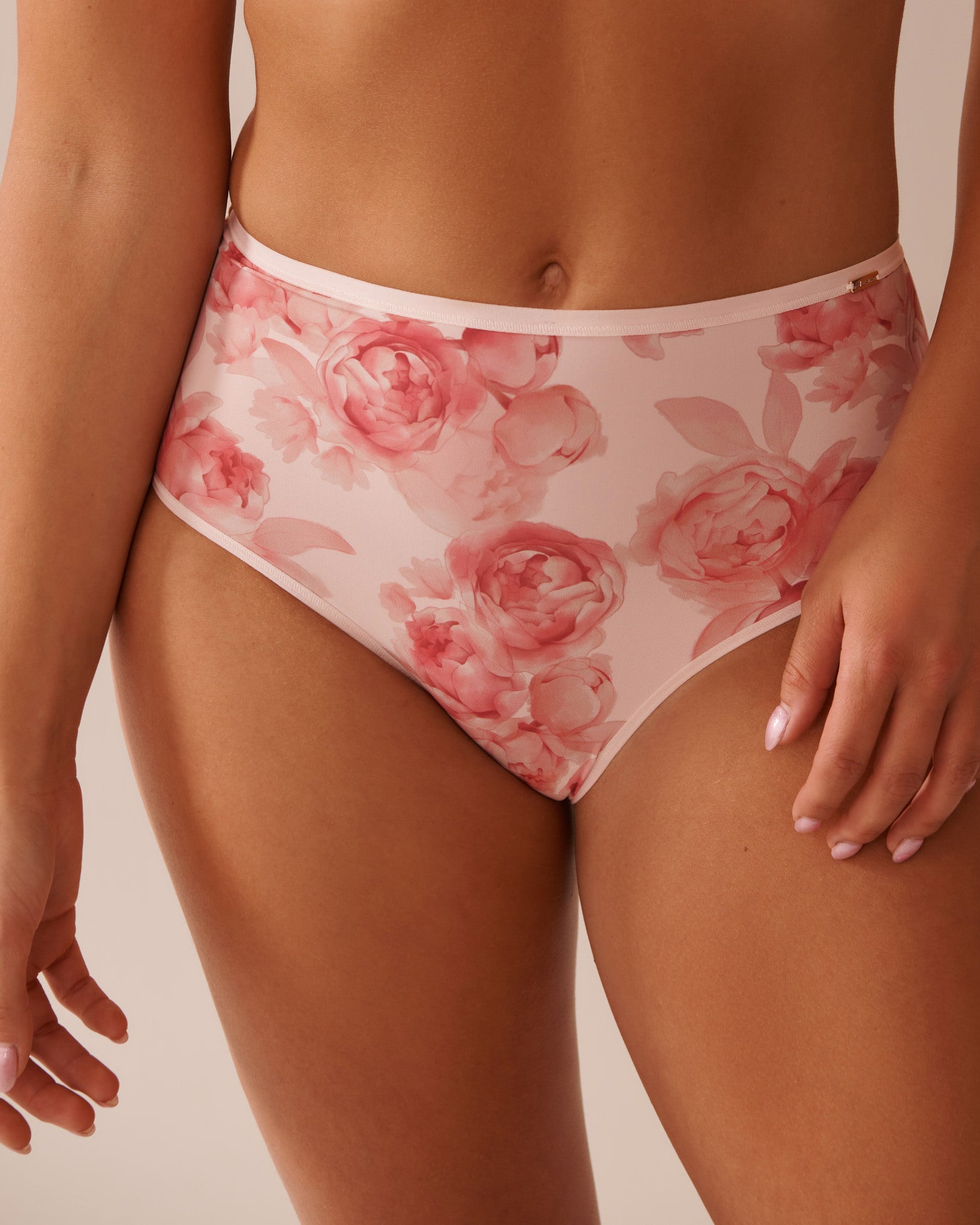 La Vie en Rose_Multi Pink Roses_Microfiber Sleek Back High Waist Bikini Panty_20300408_P60354_03
