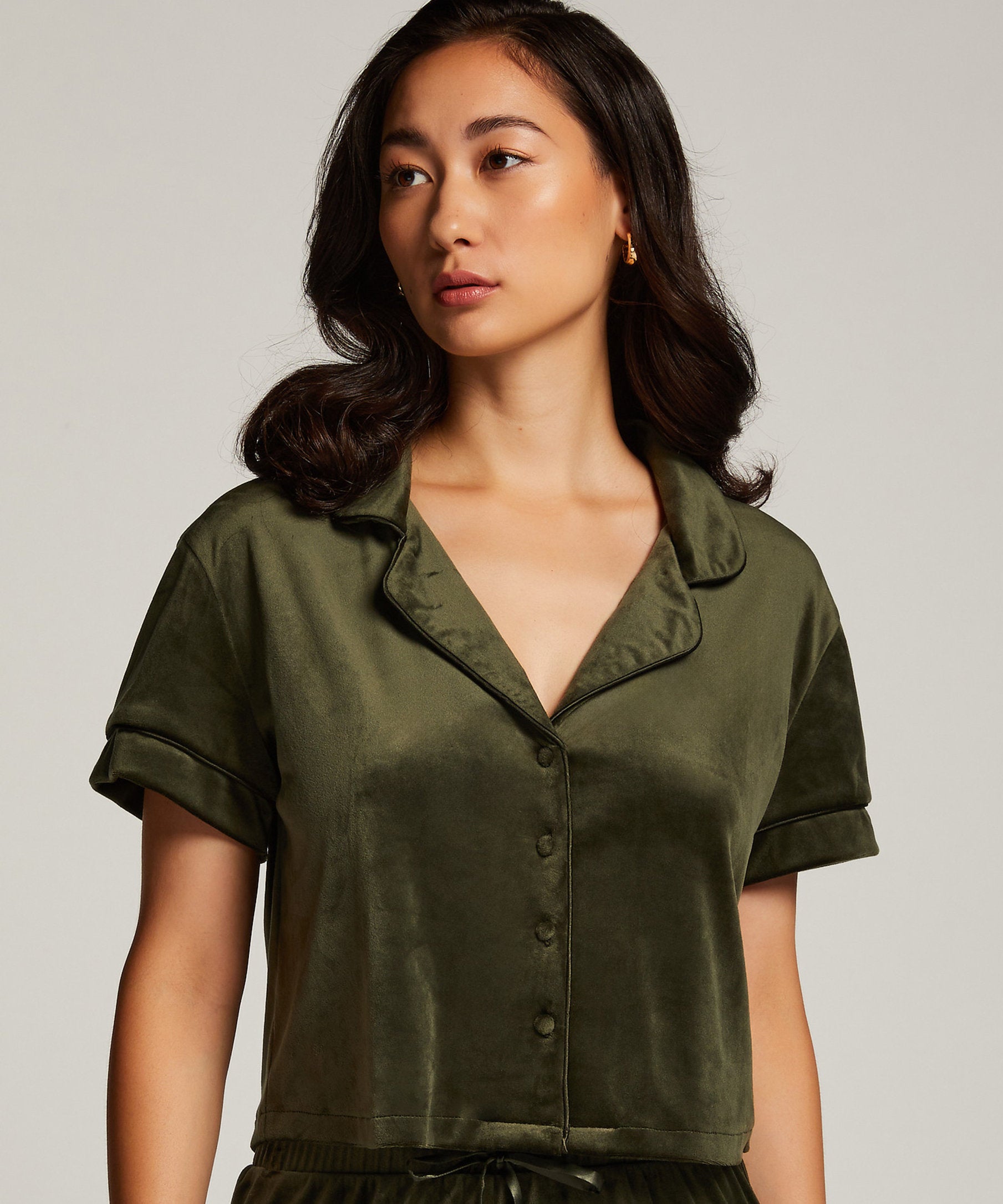 Short Sleeve Jacket Velours Piping_204238_Kombu Green_01