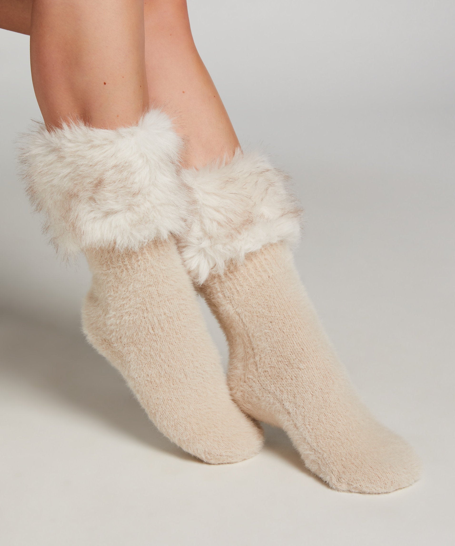 Fake Fur Top Sock Boot_204288_Pristine_01