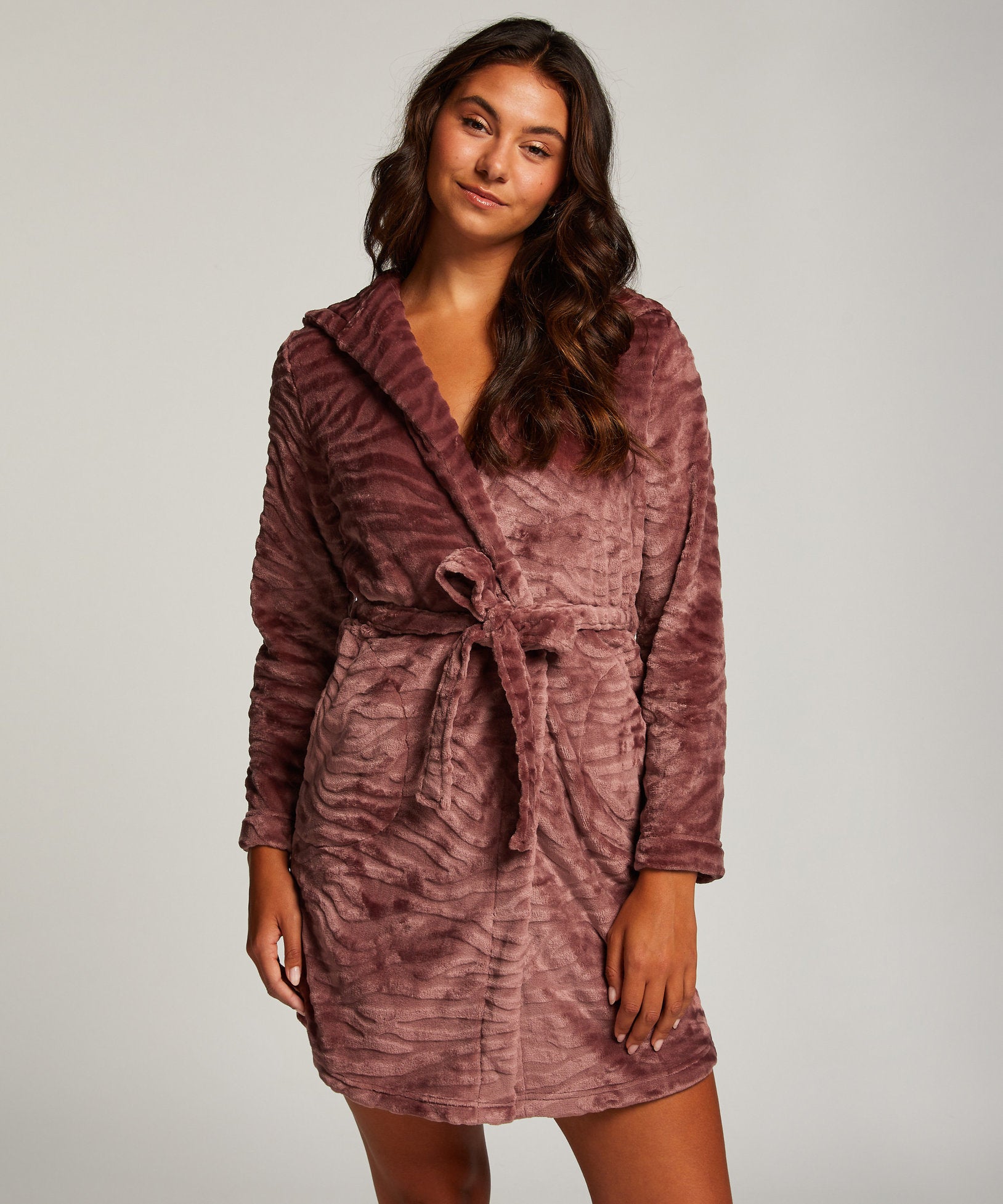 Robe Short Fleece Zebra Emb_204936_Rose Brown_01