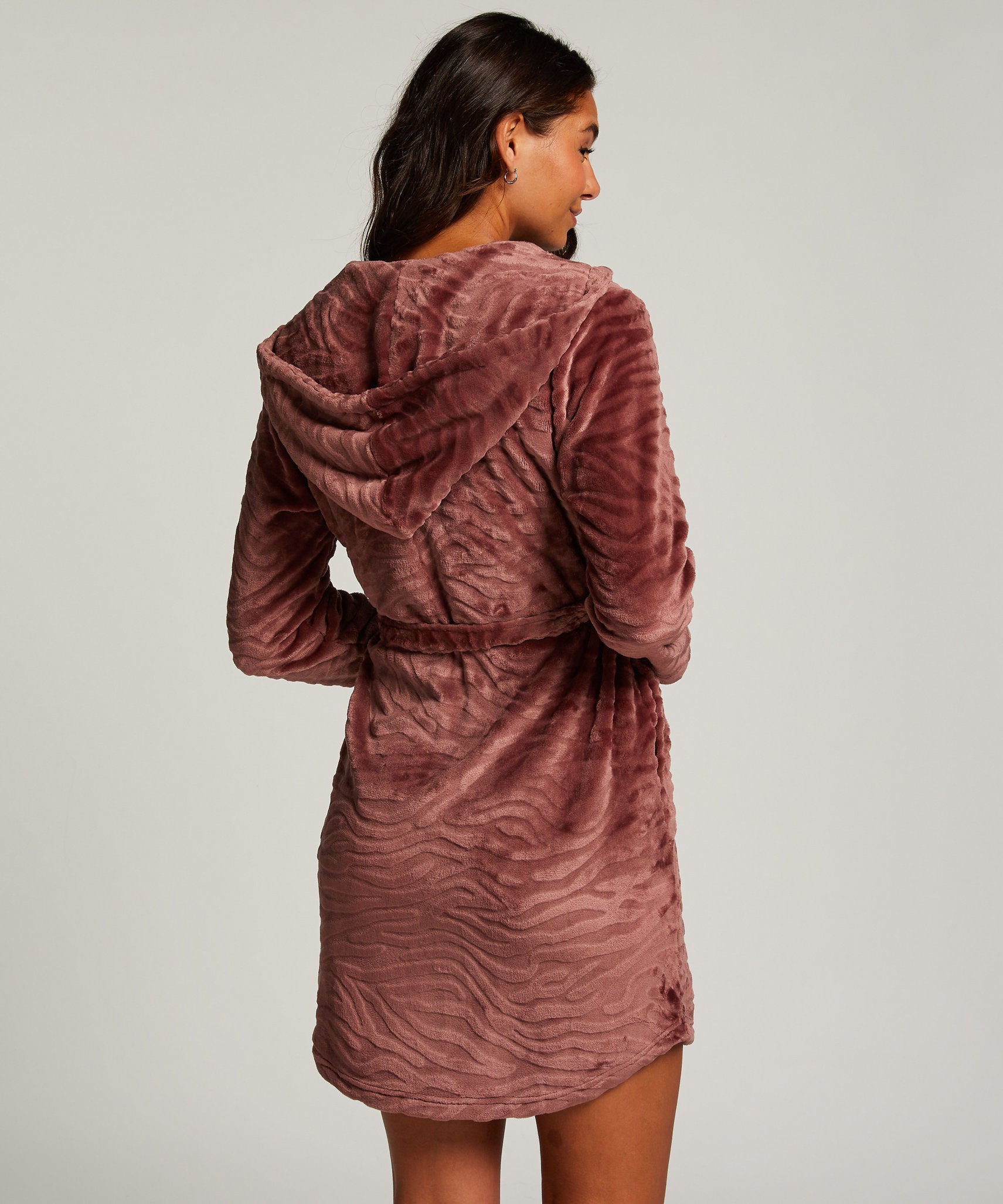 Robe Short Fleece Zebra Emb_204936_Rose Brown_03