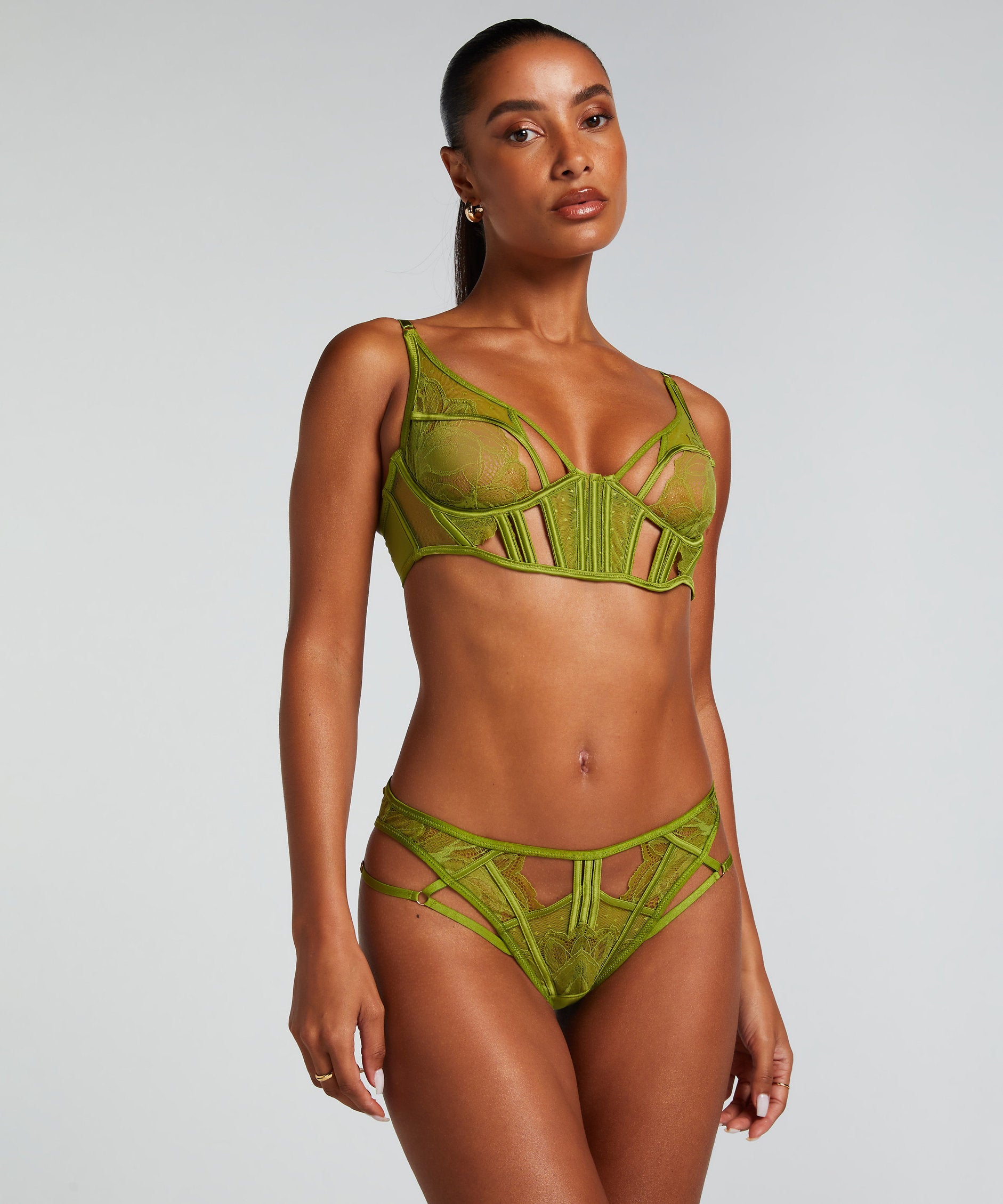 Billie Brazilian_206165_Lima Bean Green_03