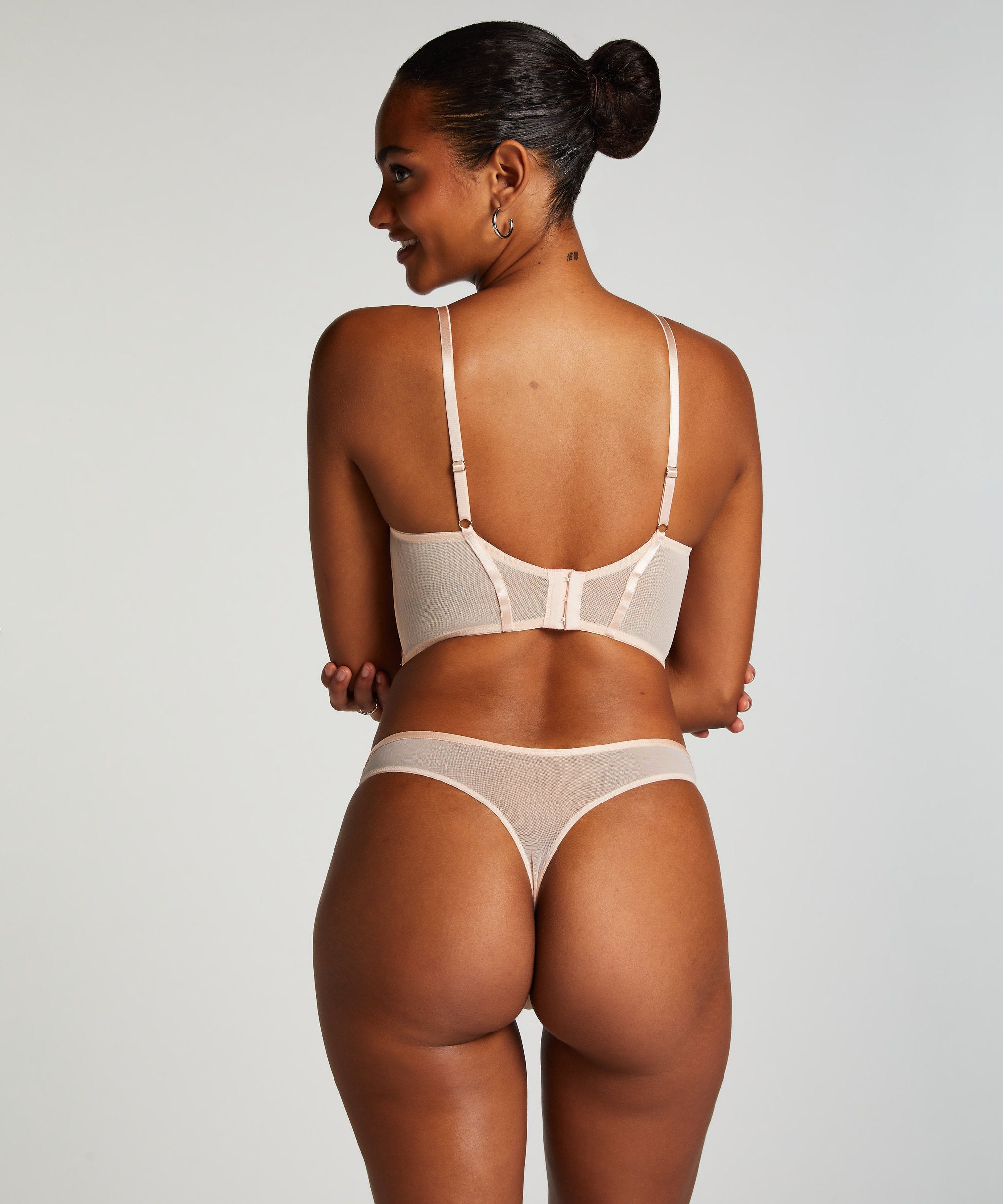 Jade Non Padded Underwired Longline Bra in Different Cup Sizes_206254_Pearl Blush_06