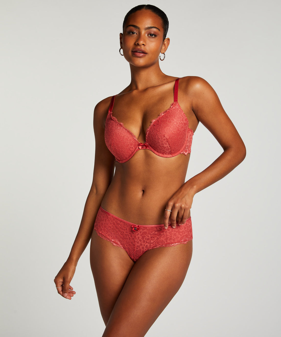 Marine Brazilian_206313_Mineral Red_03