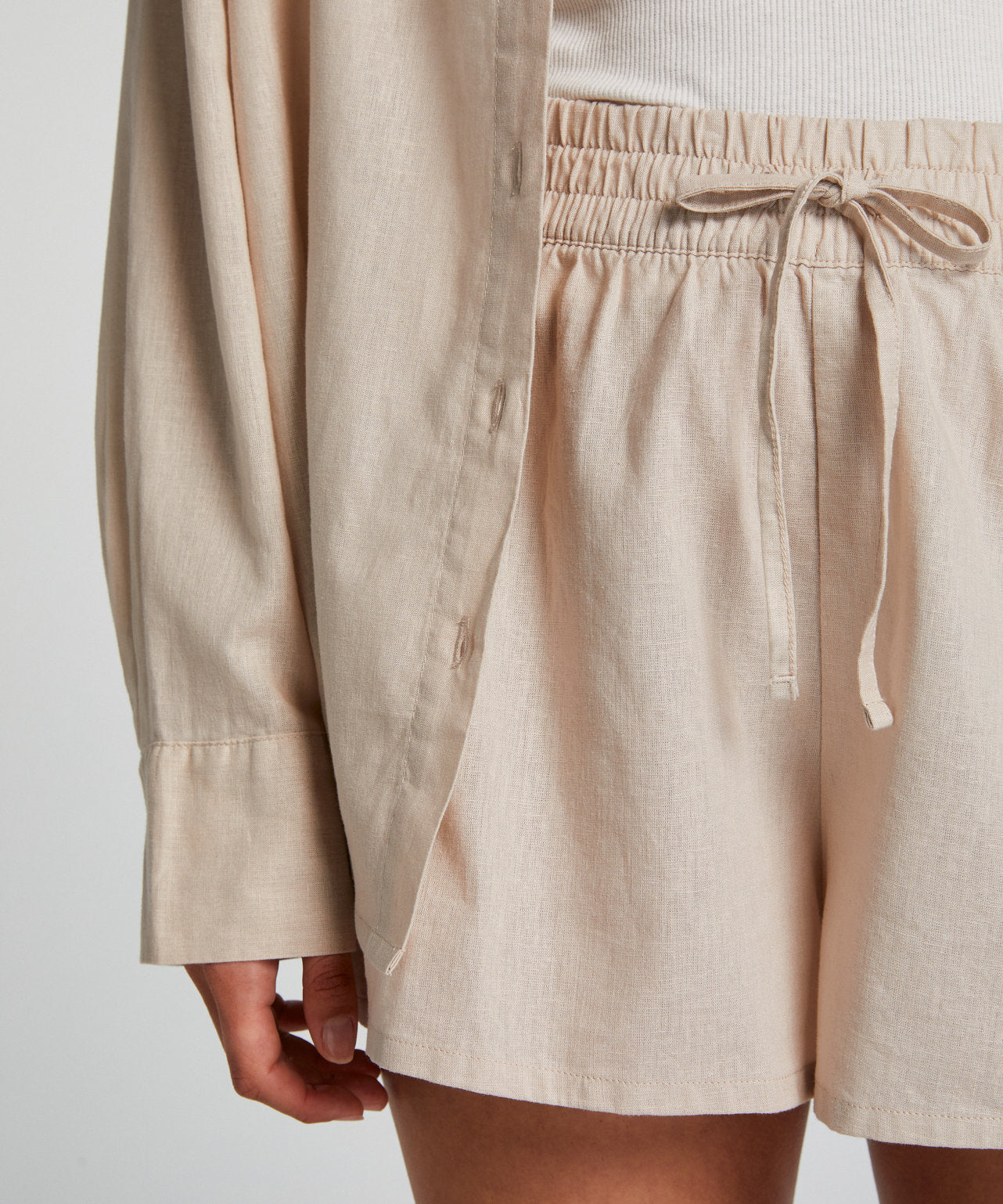 Linen Pyjama Shorts_206533_Almond Peach_02