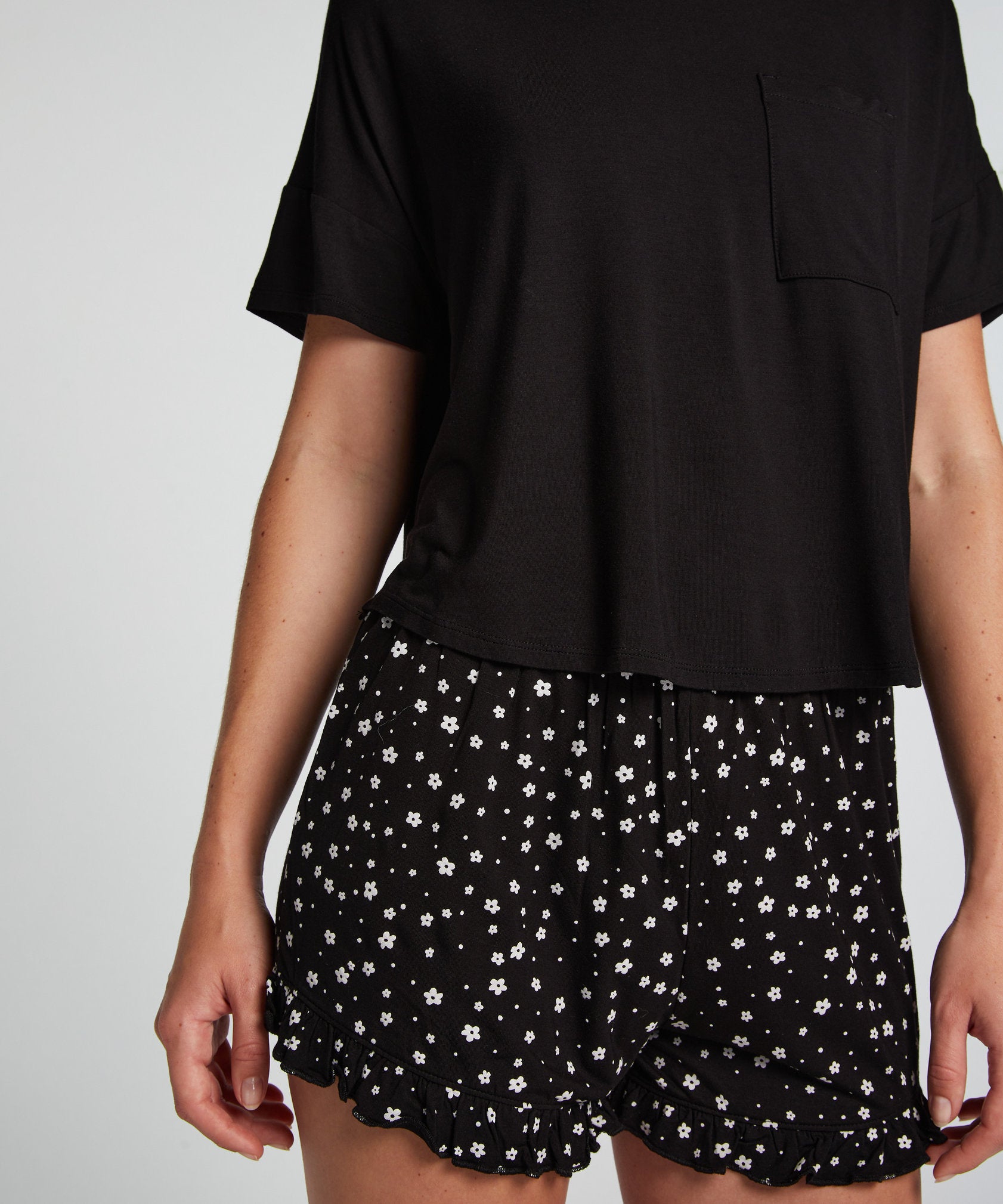 Short Pyjama Set_206603_Caviar_02