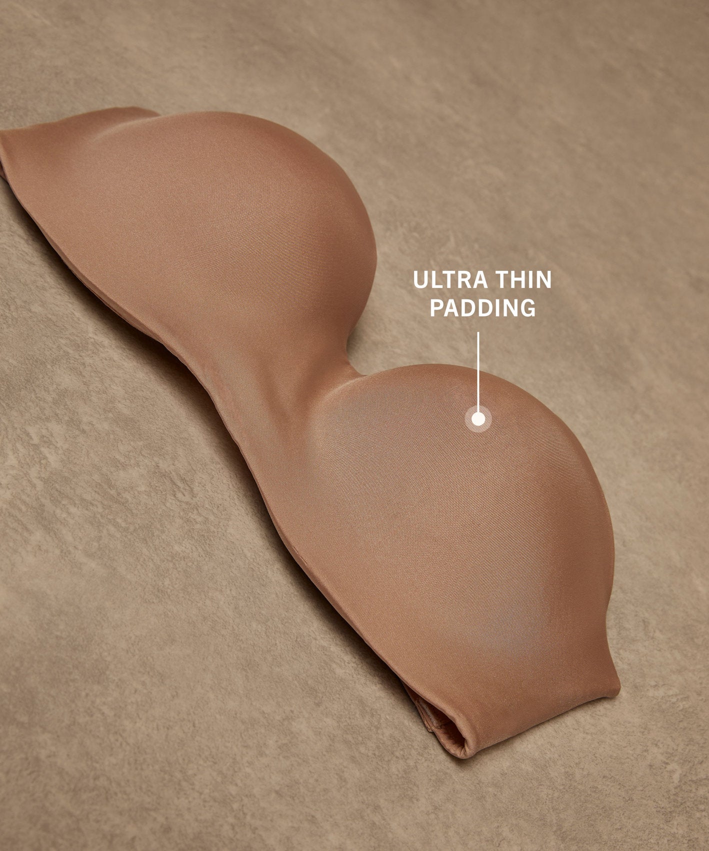 Hunkemoller_Smooth Padded Underwired Strapless Push-Up Bra in Different Cup Sizes_206739_Rugby Tan_07