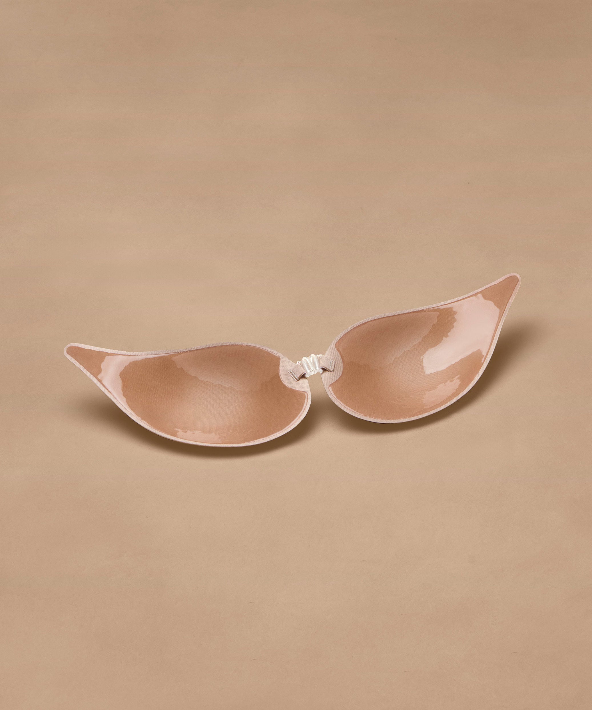 Adhesive Bra Plunge in Different Cup Sizes_206913_Nude_02