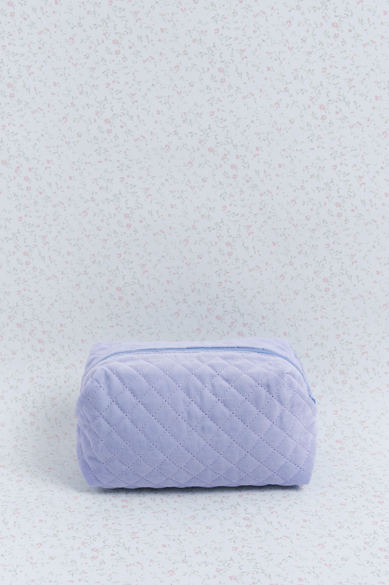 Women Secret_Blue_Light Blue Velvet Velvet Vanity Case with Embroidered Logo_2142571_16_07