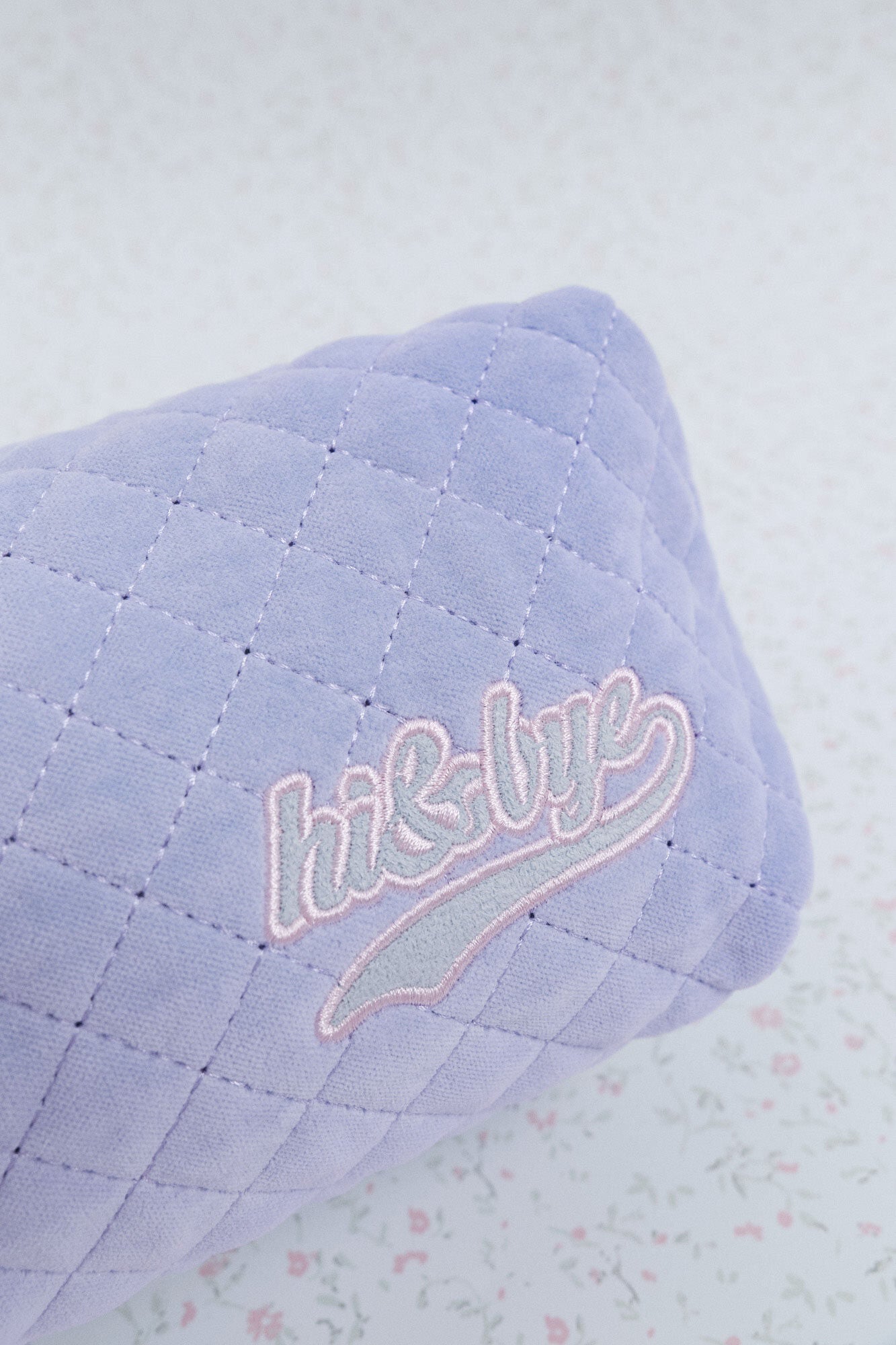 Women Secret_Blue_Light Blue Velvet Velvet Vanity Case with Embroidered Logo_2142571_16_08