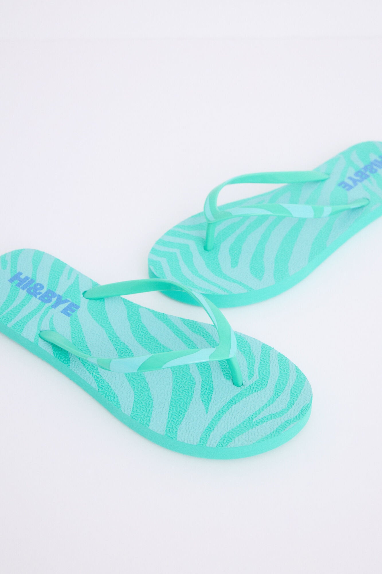 Women Secret_Green Logo Print Flip Flops_2149040_89_03
