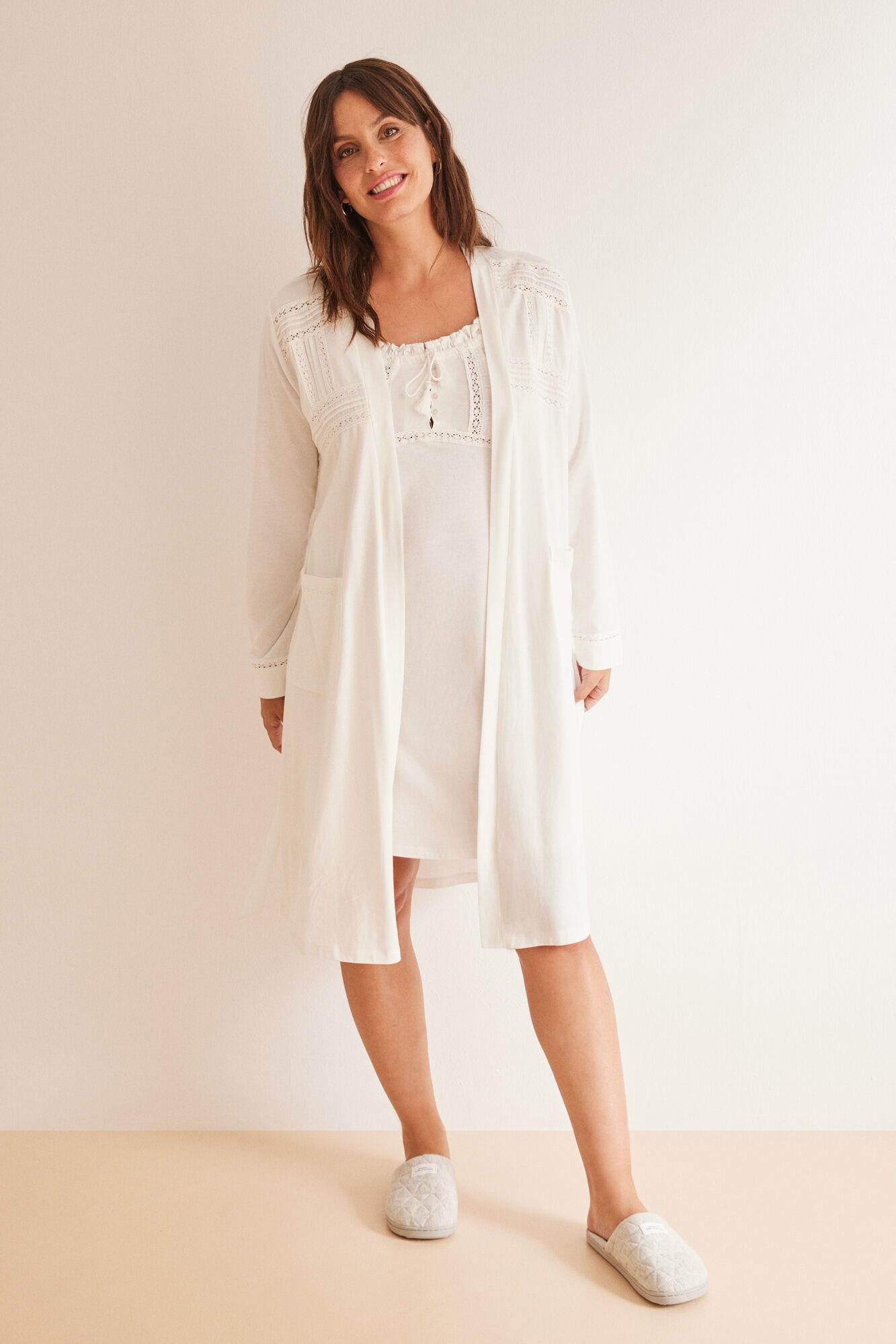 Knee-Length Robe_2177871_96_01
