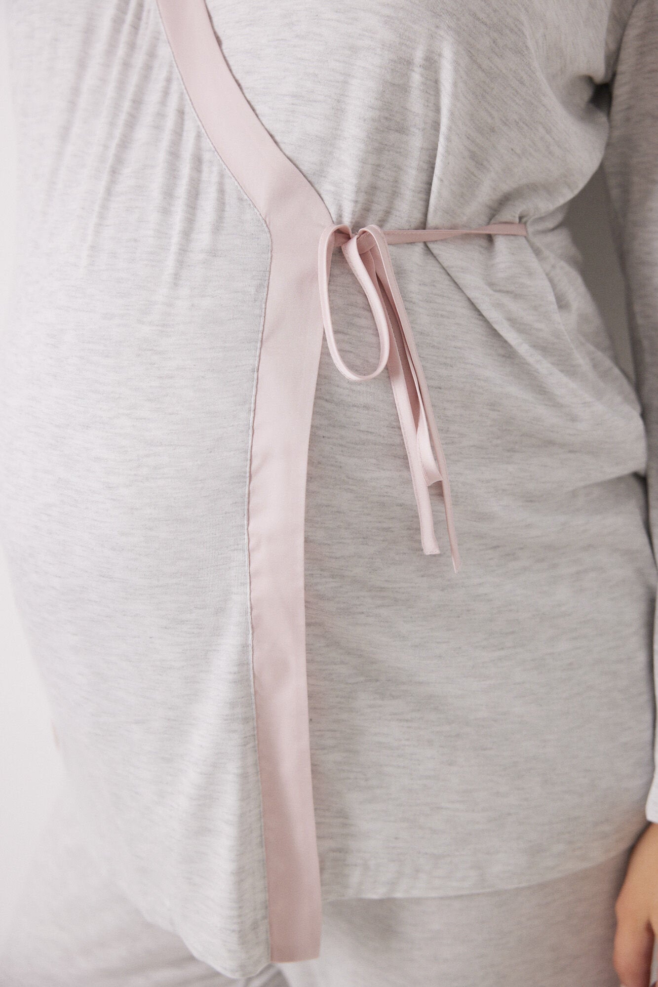 Short "Maternity" Gown In Grey Viscose_02