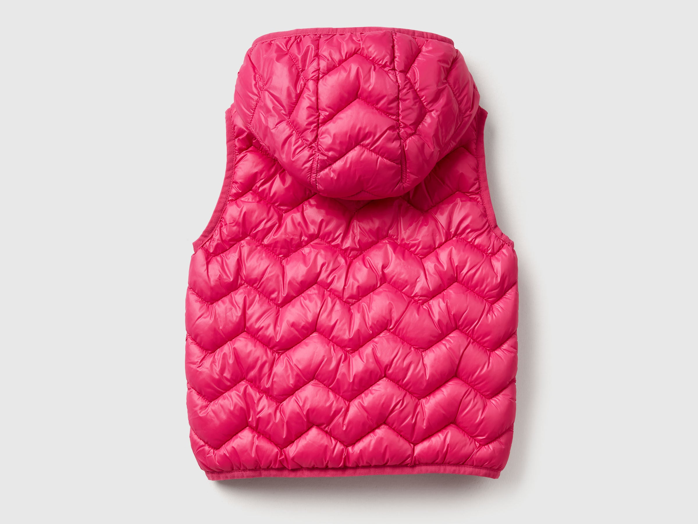 Benetton_Fuchsia_Padded Vest with Hood_21INGJ00H_1A2_02