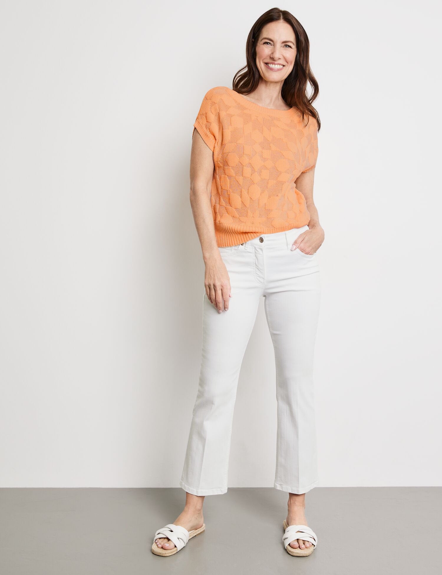 Flared Jeans Marlie Flared Cropped_222103-66829_99600_03