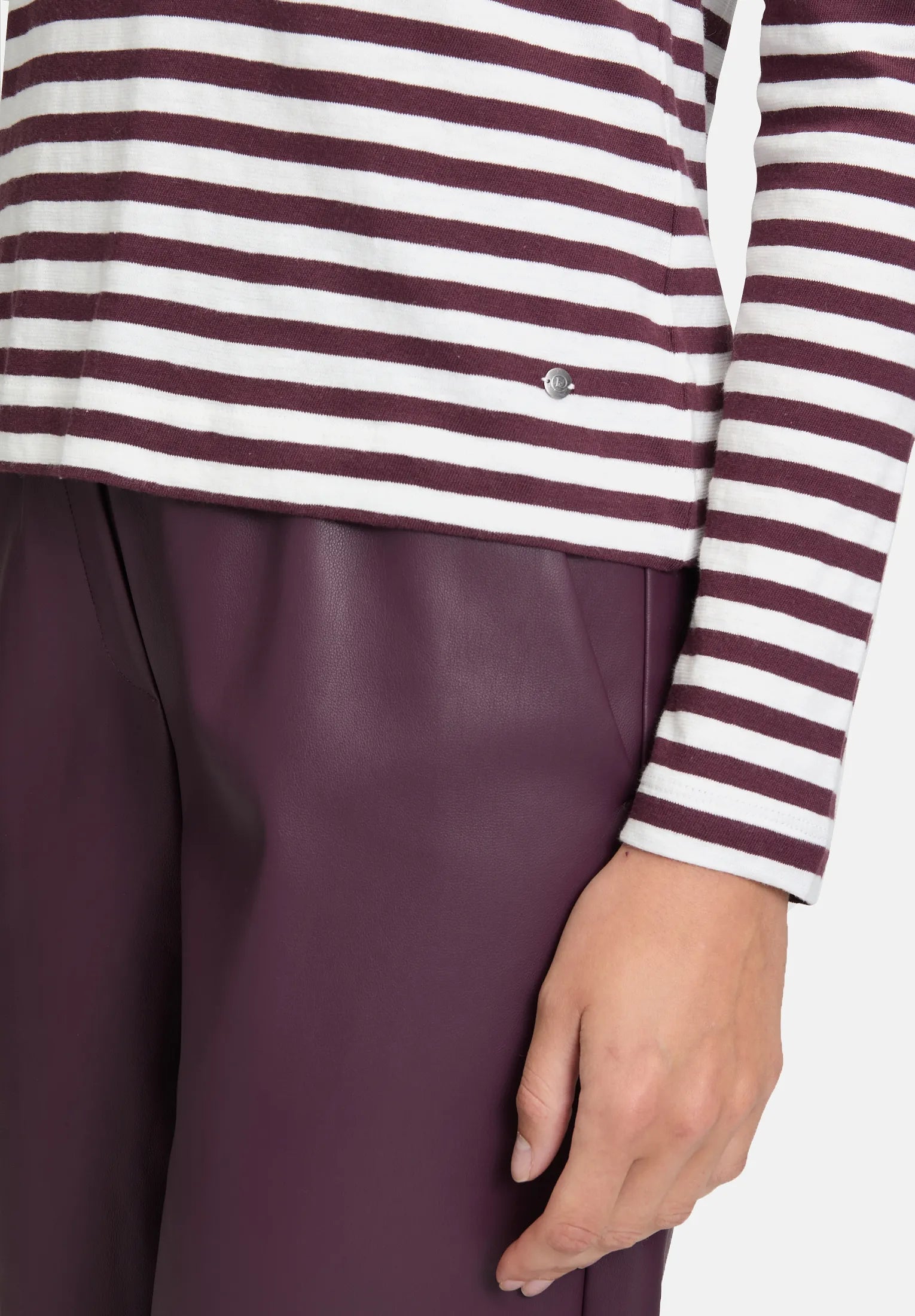 Betty Barclay_Cream/Dark Red_Striped Shirt with Boat Neck_2313-3146_1847_07