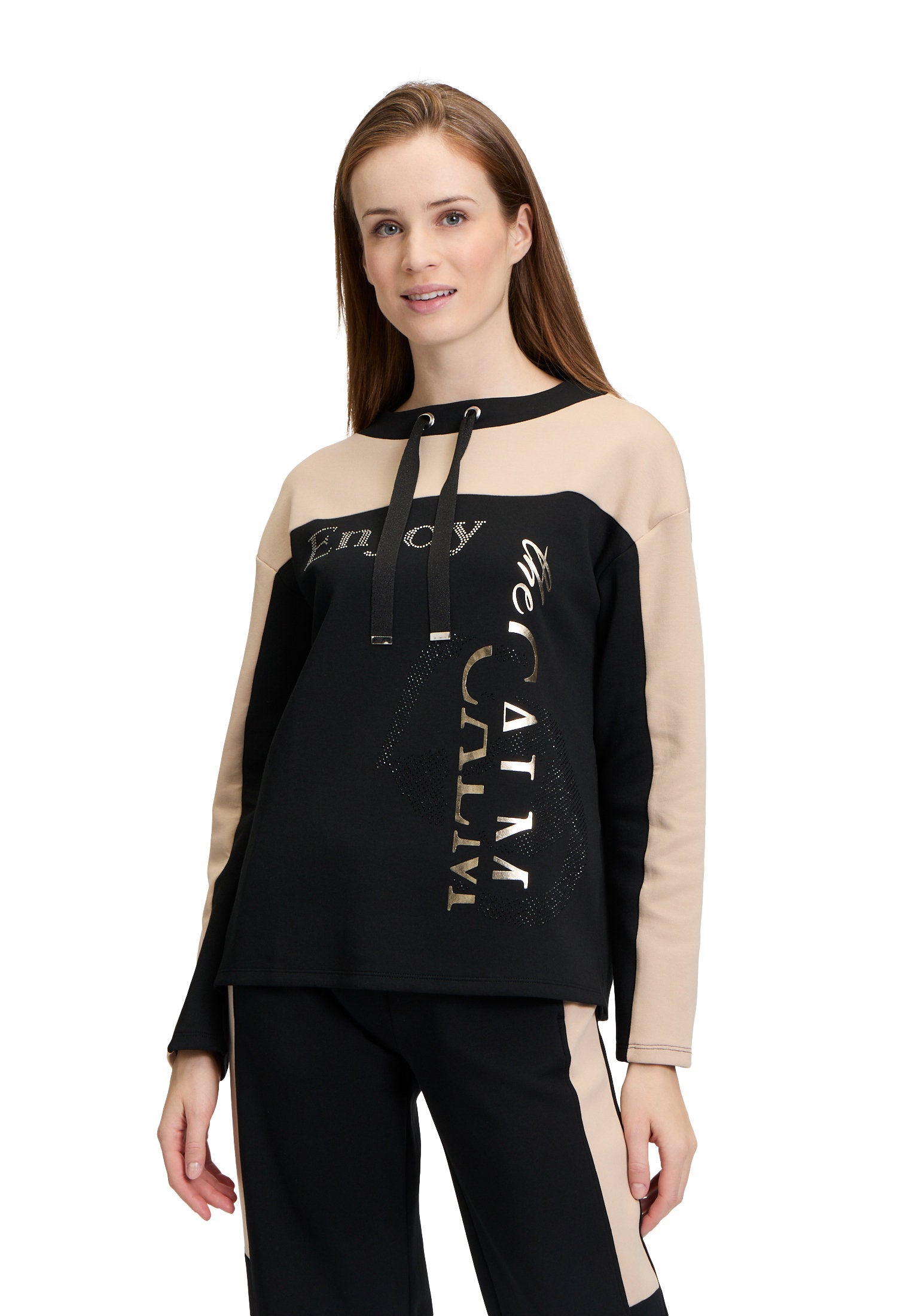 Sweatshirt With Graphics_2387-1190_9972_01