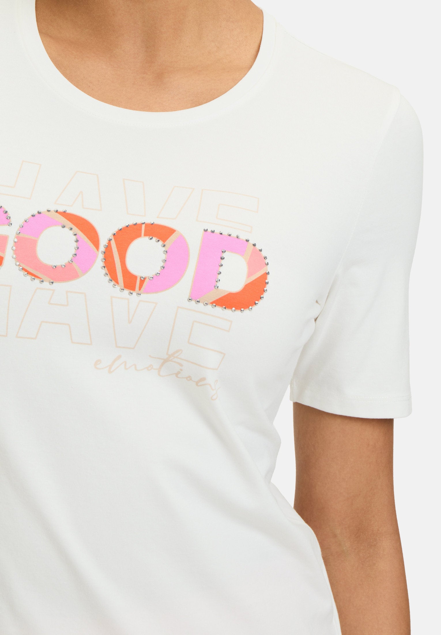 Betty Barclay_Basic Shirt with Print_2410-1092_1945_07