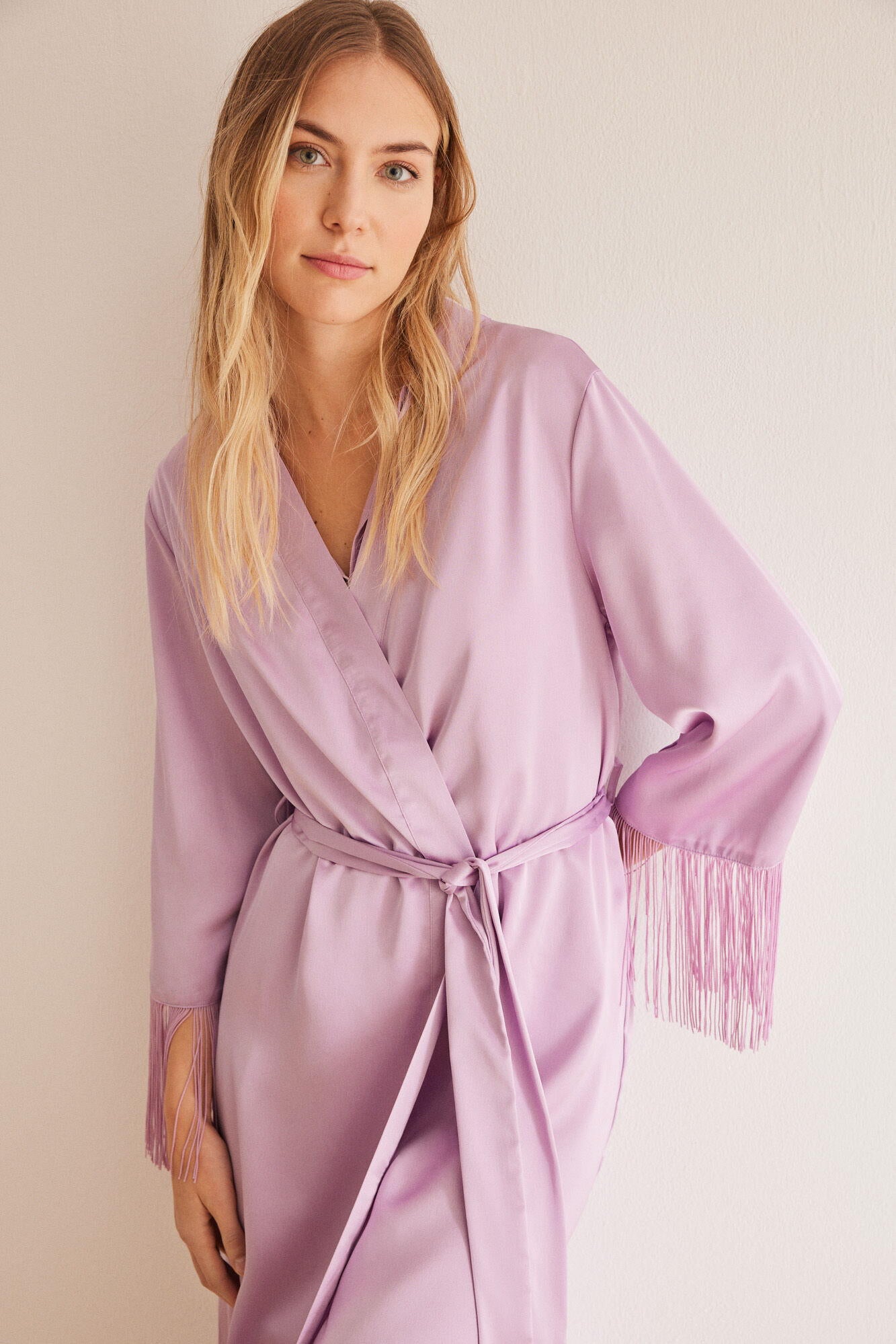 Knee-Length Robe_2537712_76_01