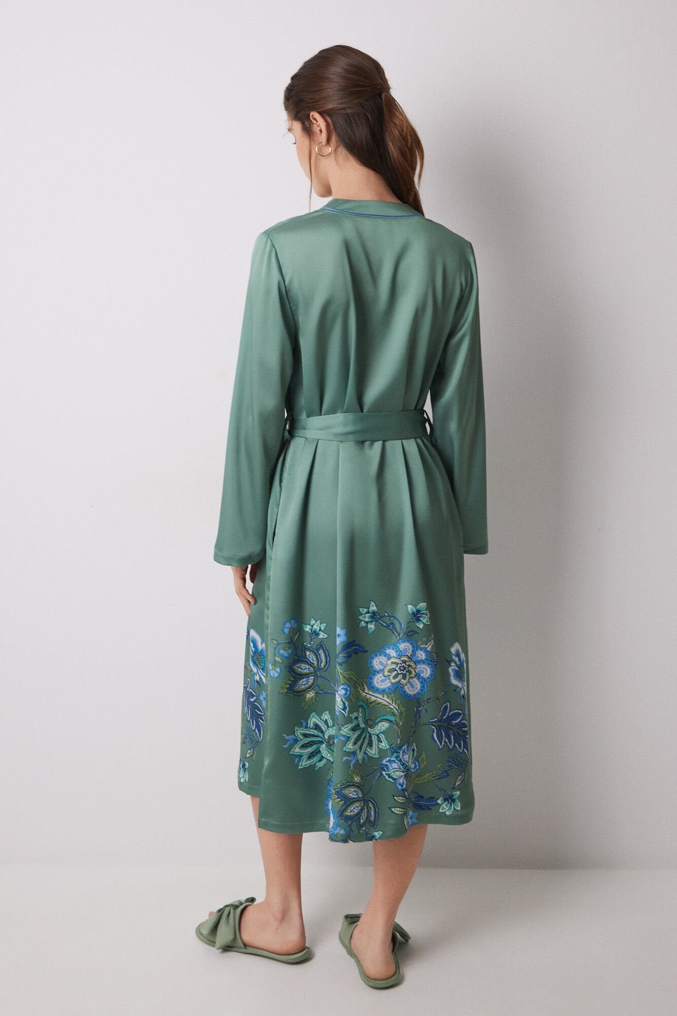 Women Secret_Green Satin Midi Robe with Flowers_2539002_21_05