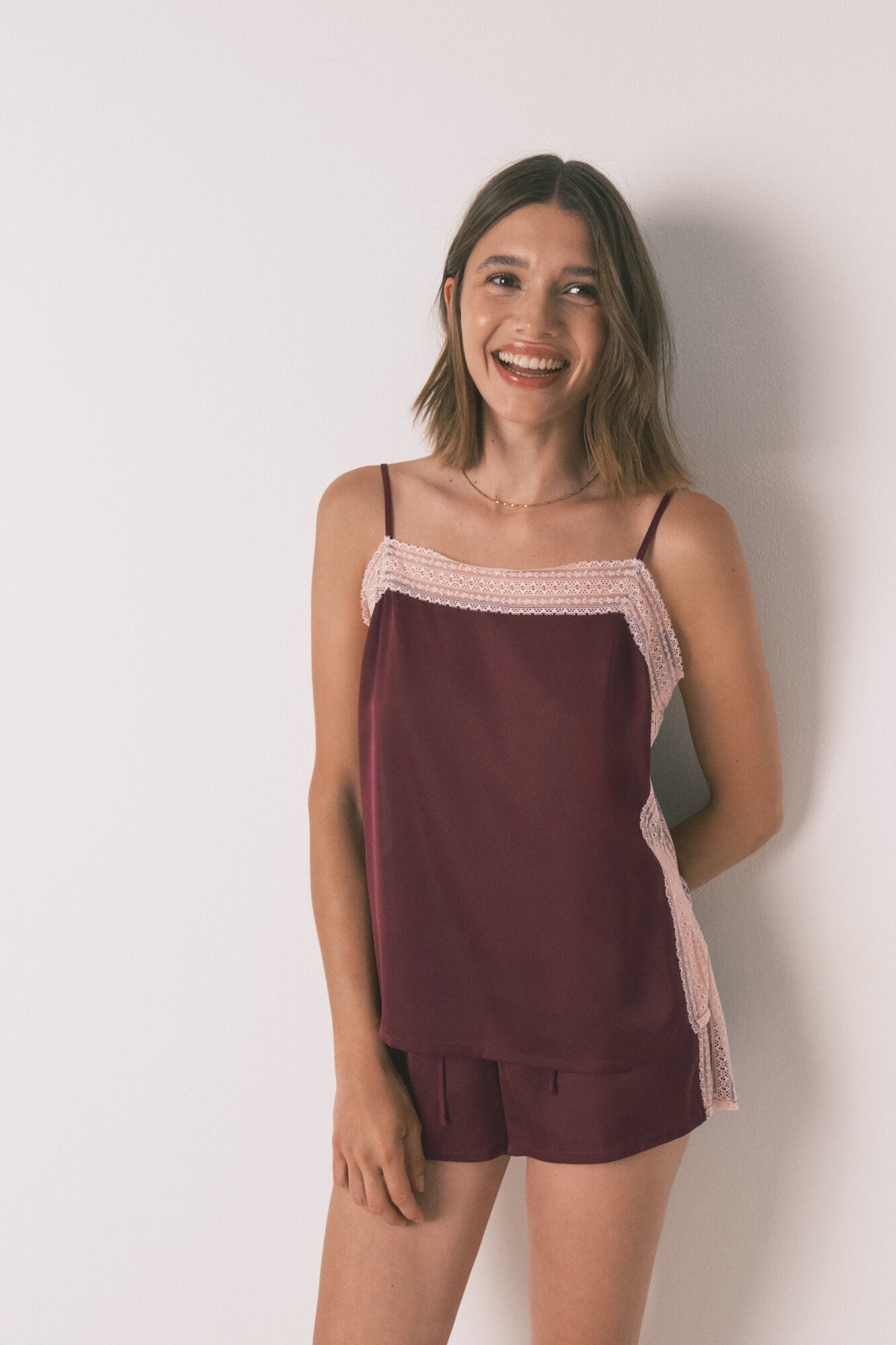 Women Secret_Red_Short Pyjamas Wine Lace Pajamas_2542457_68_05