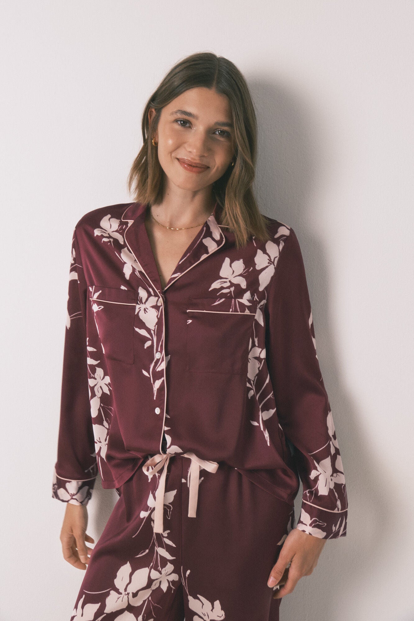 Women Secret_Red_Long Maroon Floral Classic Pyjamas_2542459_58_02