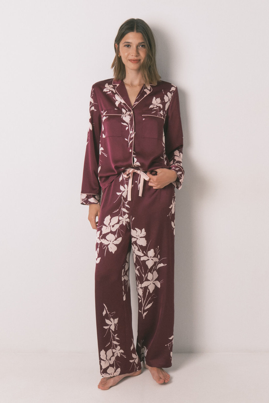 Women Secret_Red_Long Maroon Floral Classic Pyjamas_2542459_58_03