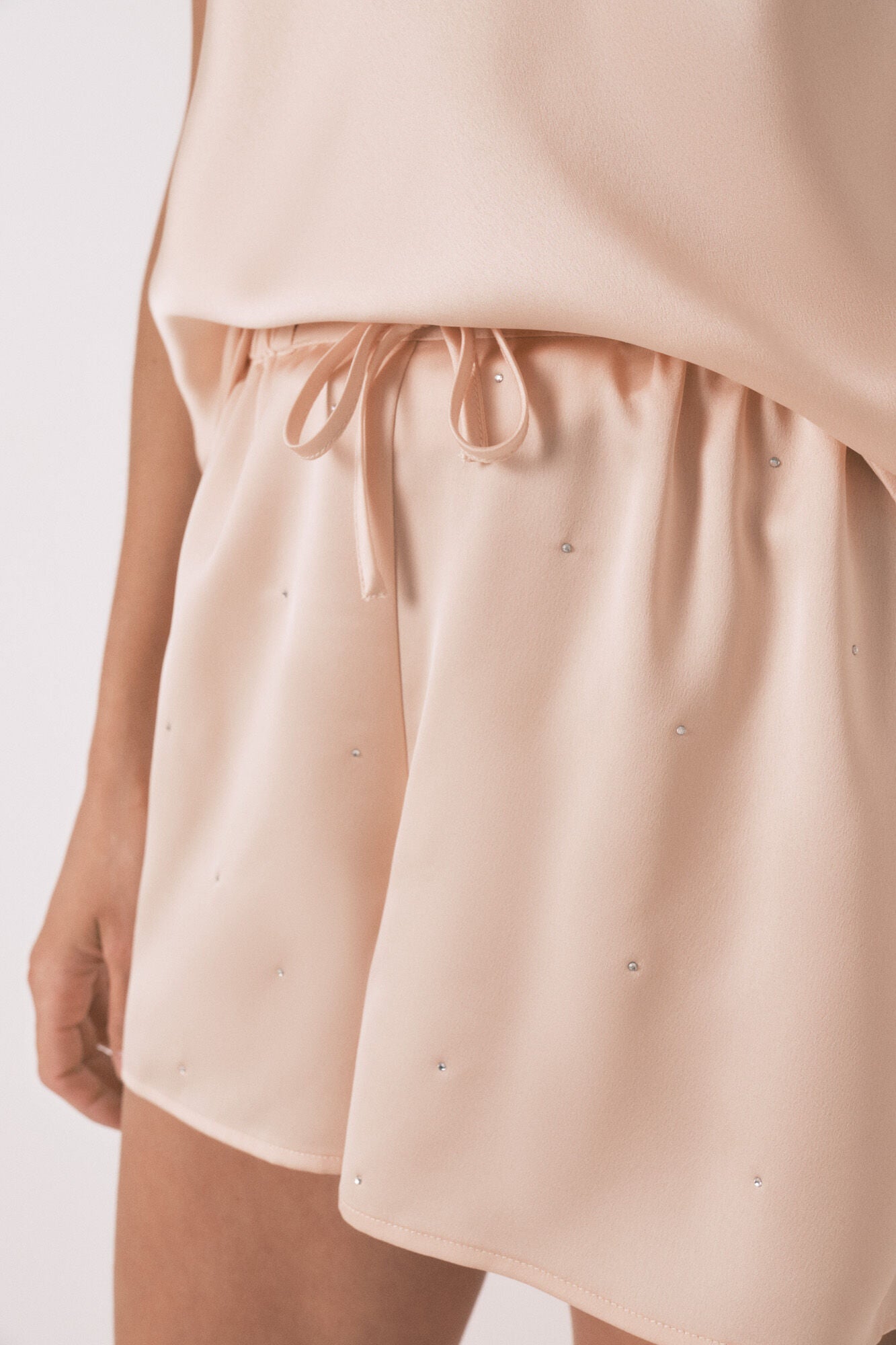 Women Secret_Orange_Orange Lace Satin Short Pyjamas_2542460_64_02