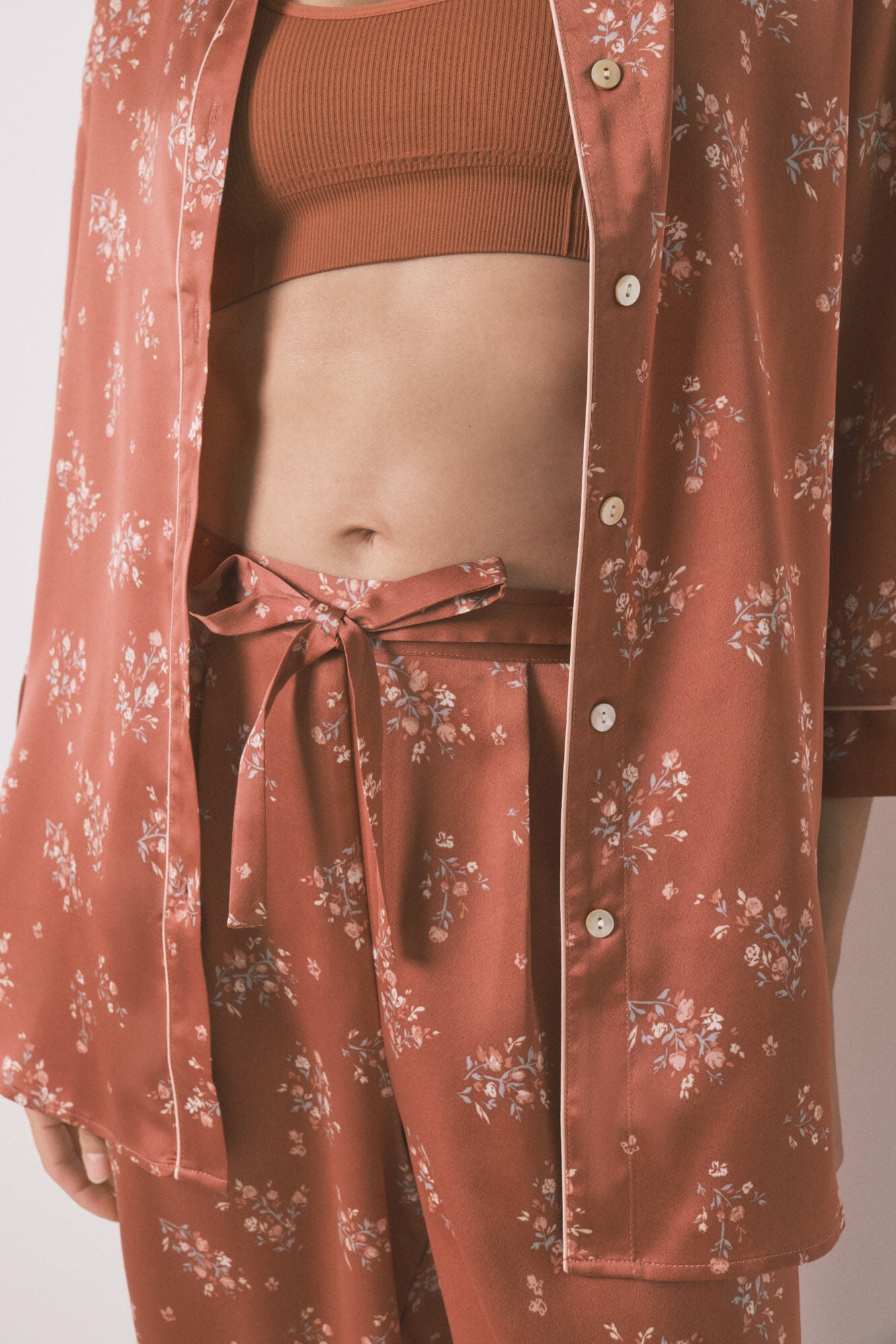 Women Secret_Pink_Long Orange Satin Pajama Shirt_2542463_71_03