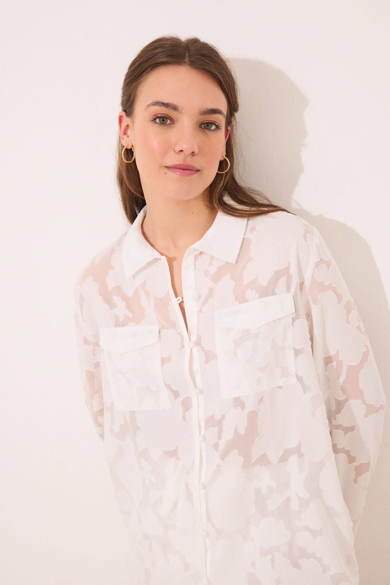 Women Secret_Long White Satin Pajama Shirt_2549784_96_03