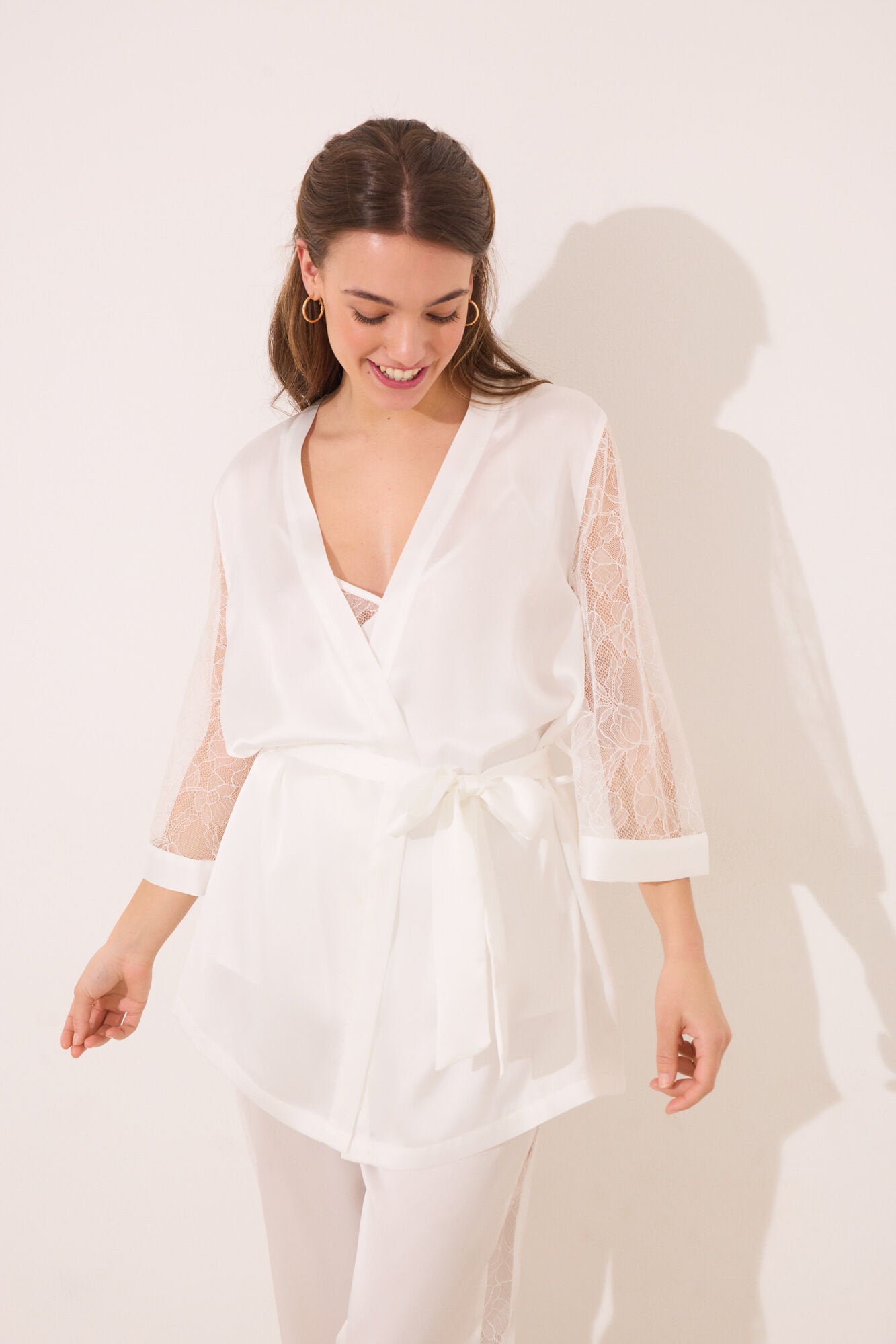 Women Secret_Long Pyjamas Satin and White Lace Pajama Set_2549785_96_03