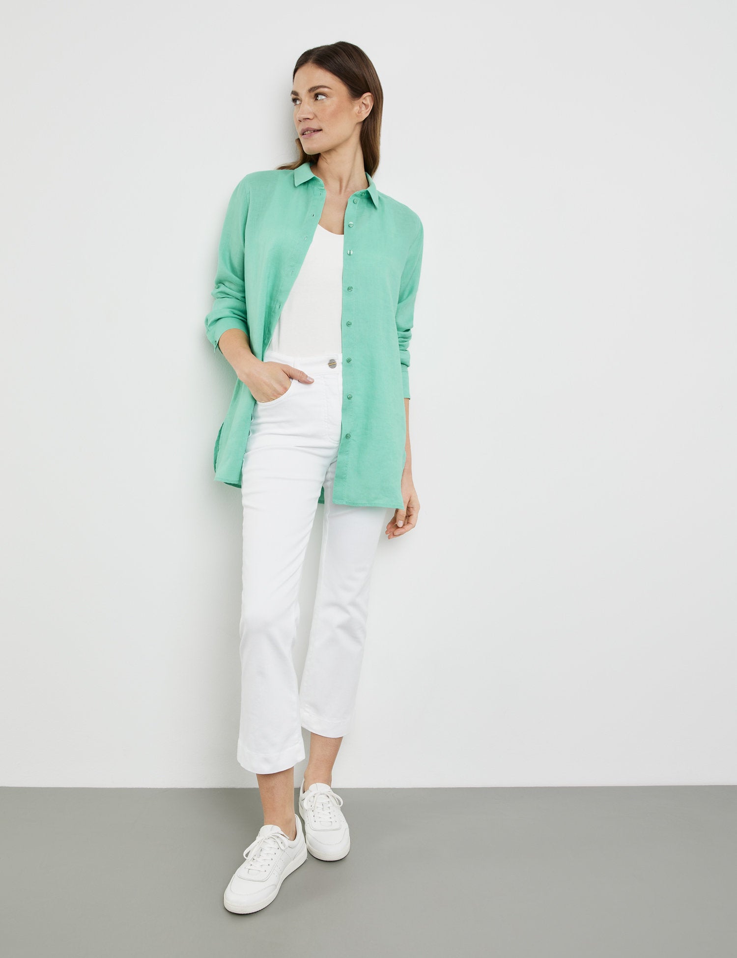 Long Linen Blouse_260018-66435_50375_05