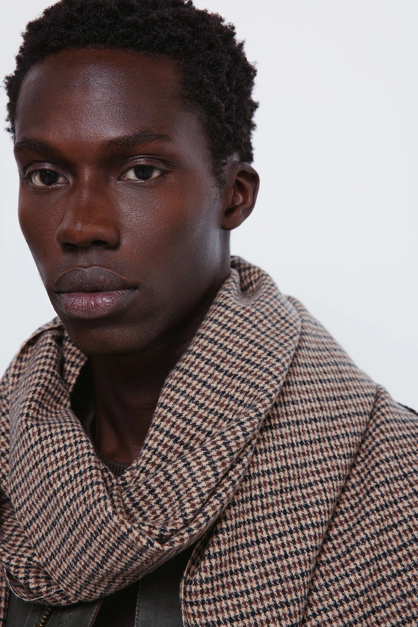 Springfield_Medium Brown_Mini Checkered Scarf_2842395_31_02