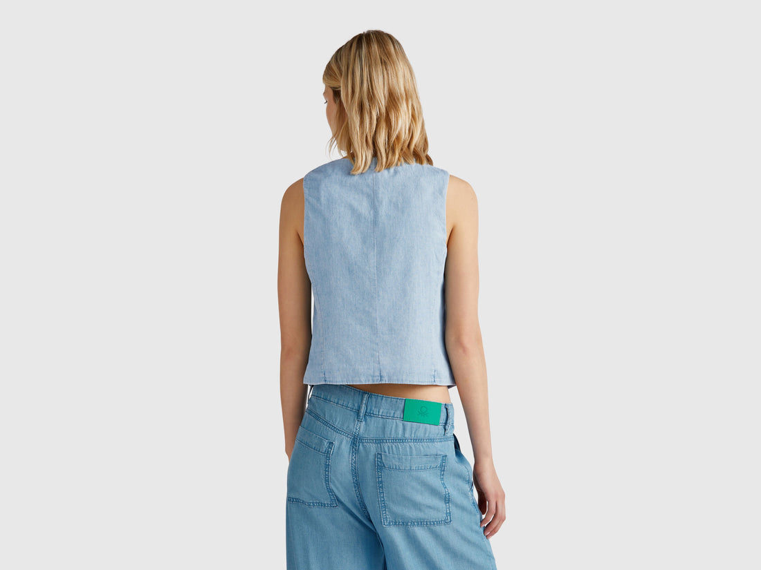 Benetton_Vest in Chambray_2DHJDJ010_902_02