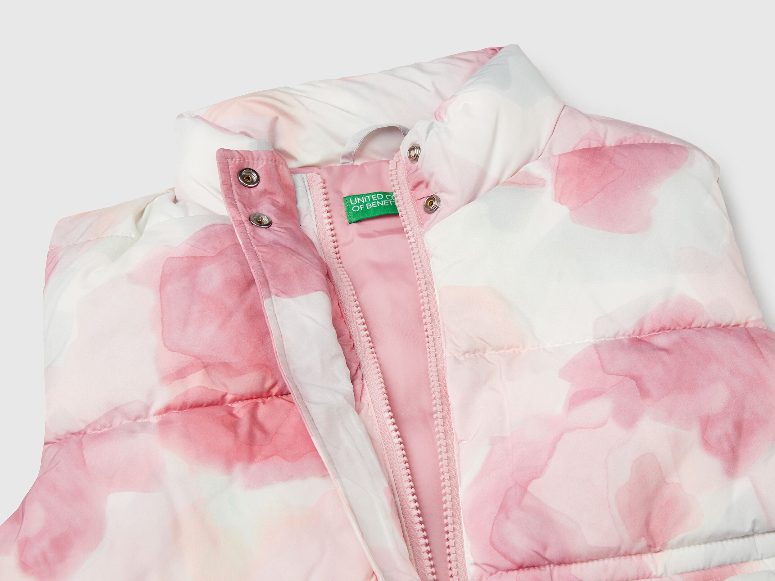 Benetton_Pattern Print Padded Jacket_2M9GCJ00Y_63N_03