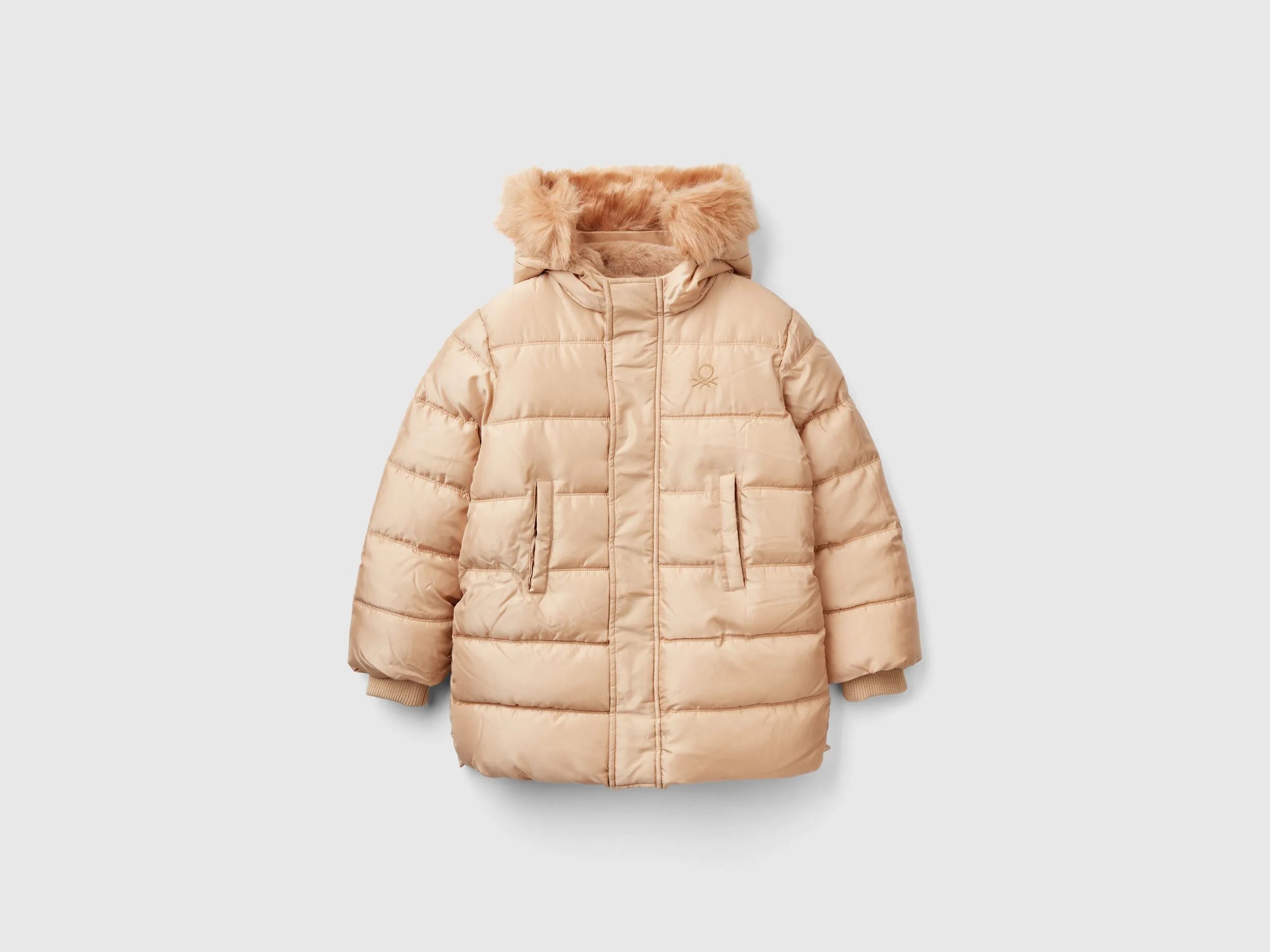 Benetton_Beige_Long Padded Jacket in Glossy Nylon_2SVKCN05V_1K3_01