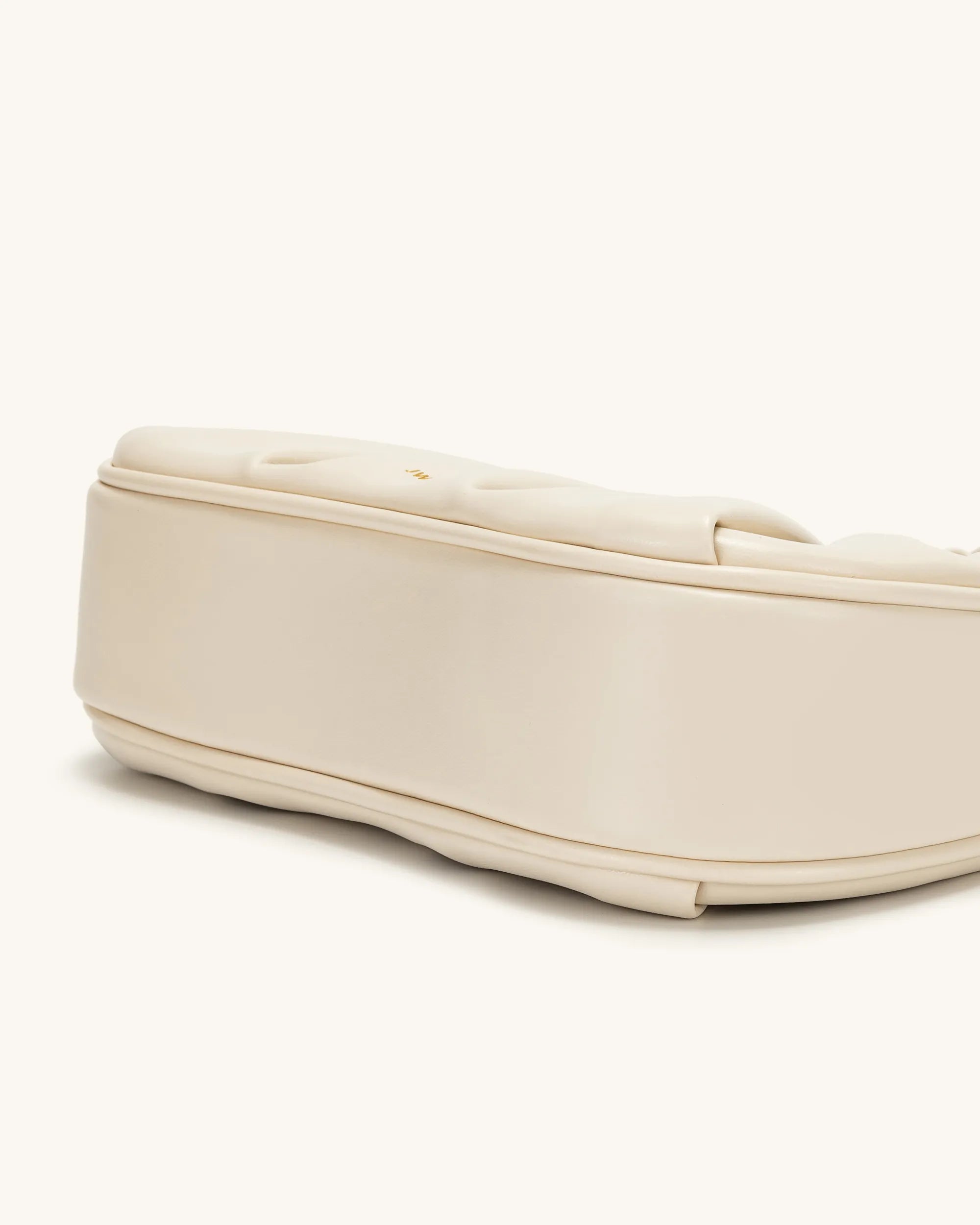 JW PEI_Ivory_Gabbi Bags_2T03-1_Ivory_05