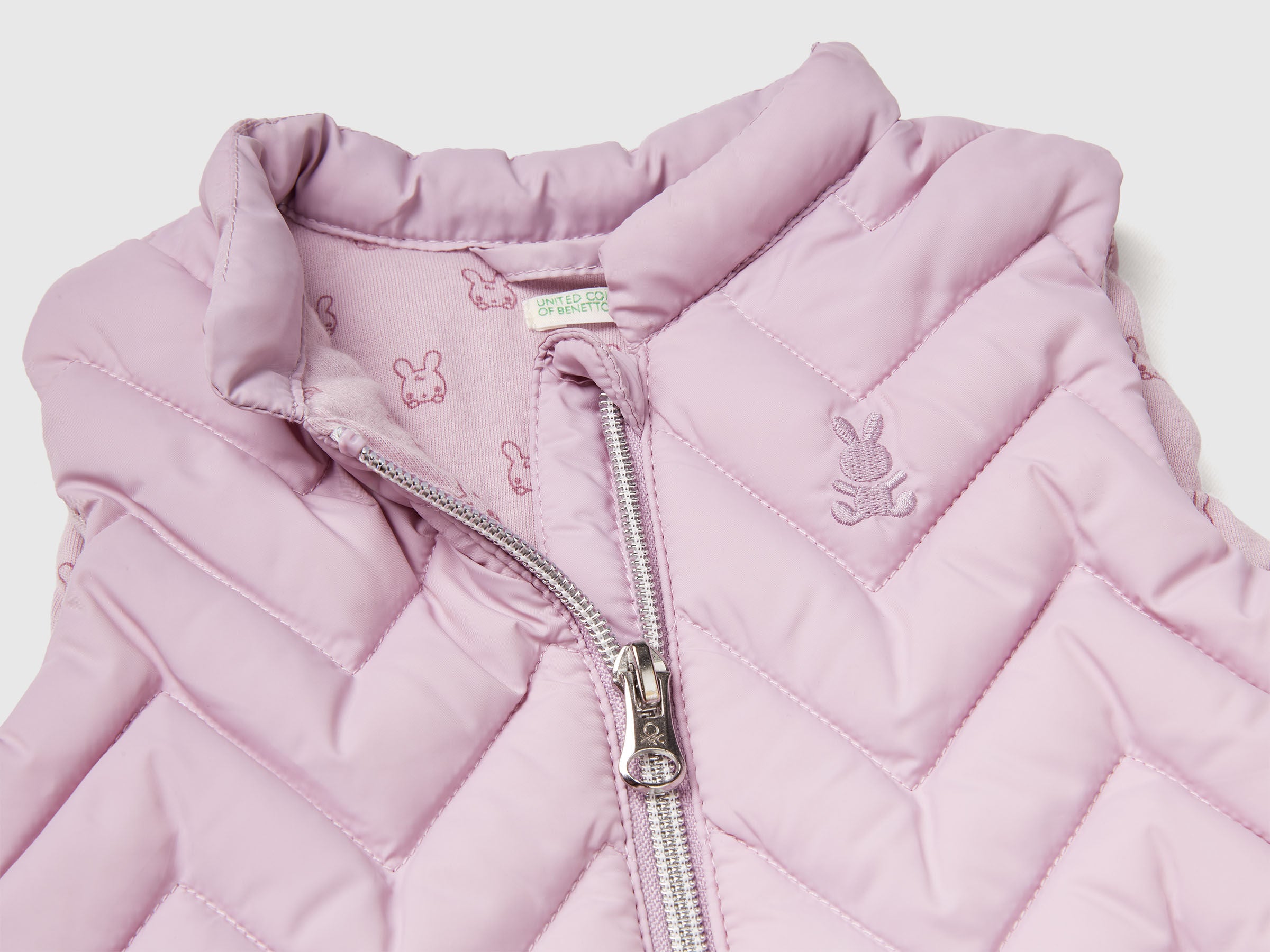 Benetton_Lavender_Padded Vest in Technical Fabric_2WU0AJ005_0W1_03