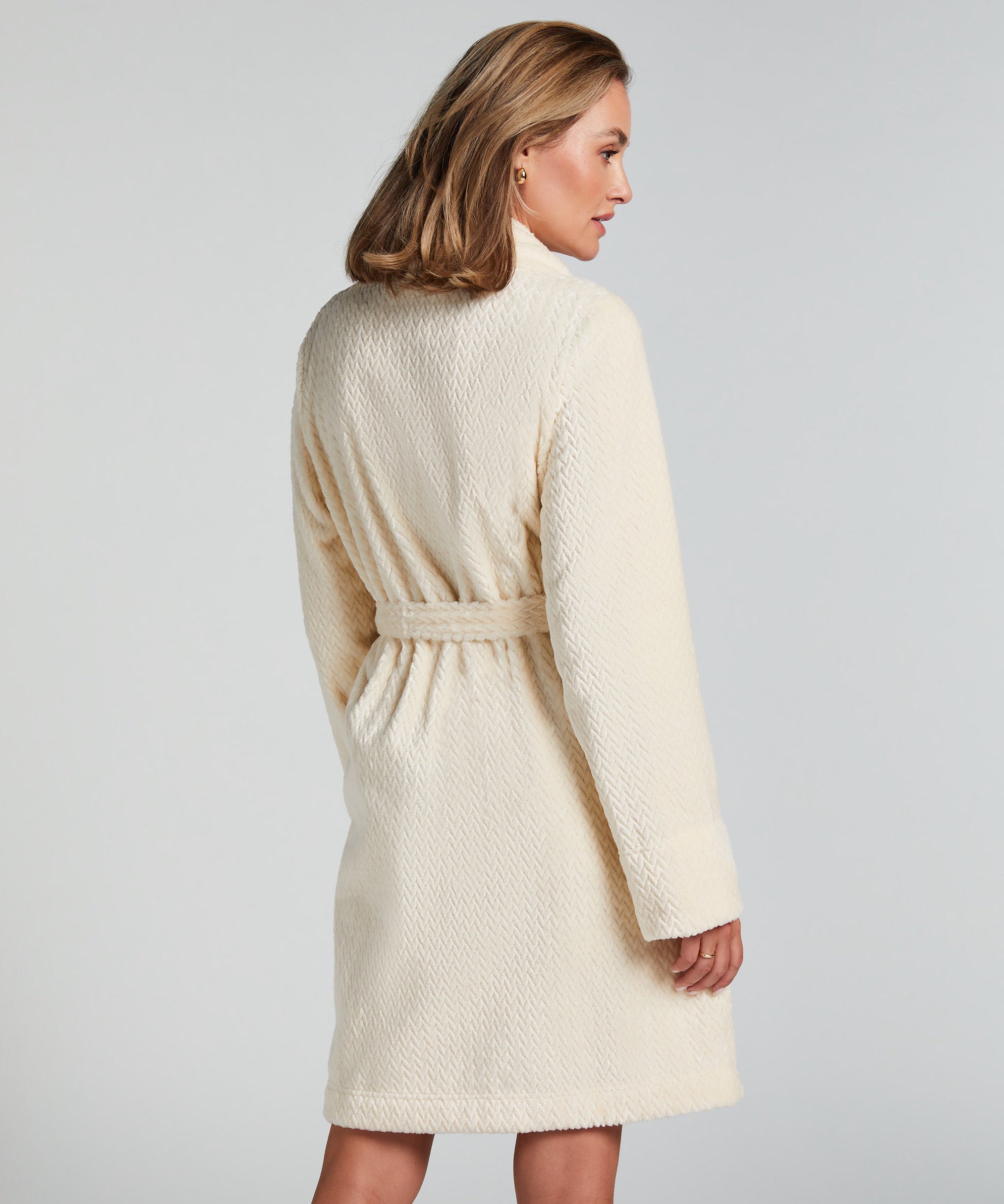 Hunkemoller_Fleece Bathrobe - White_300617_White Swan_03