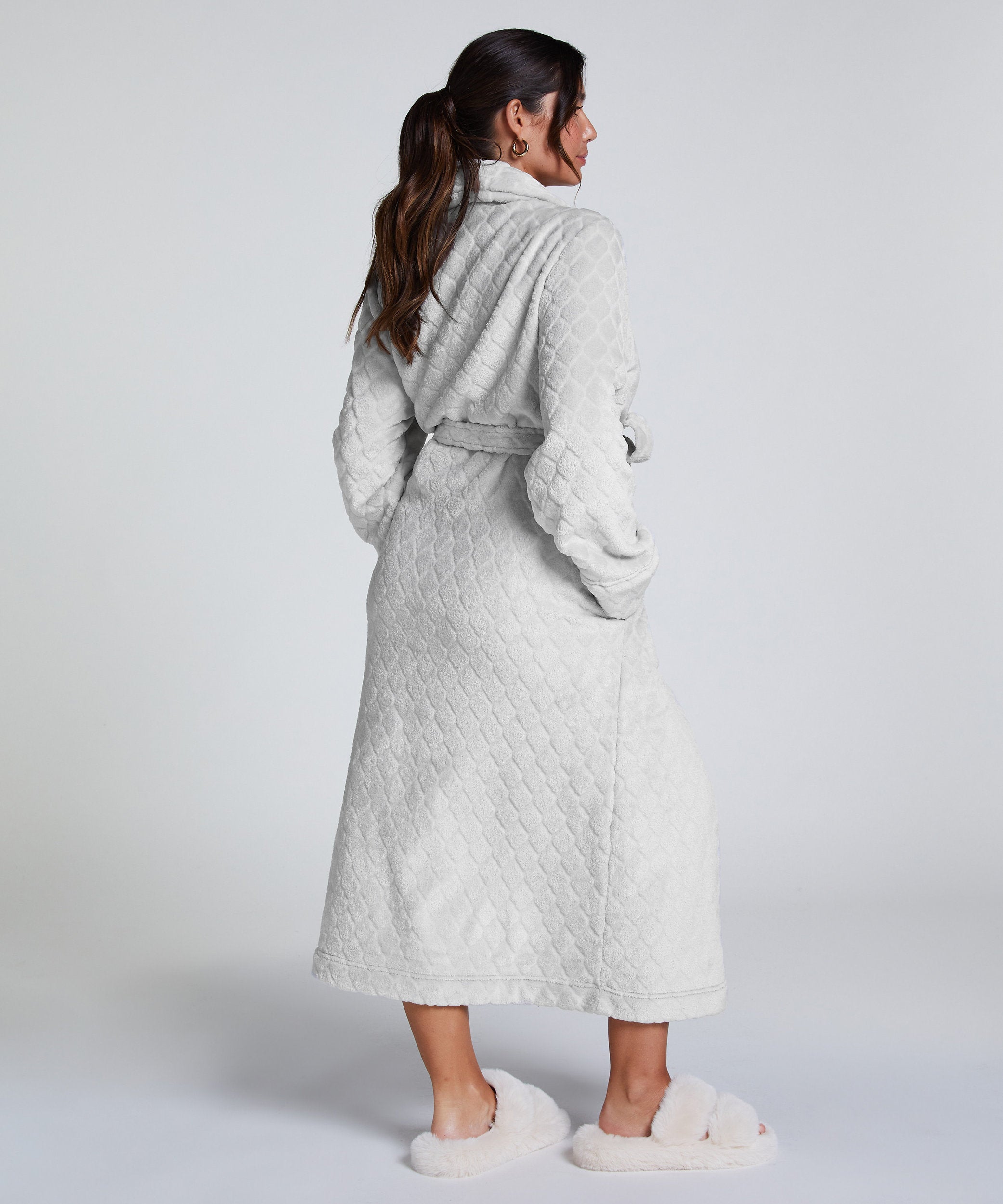 Hunkemoller_Long Fleece Bathrobe - Gray_300620_Gray Violet_03